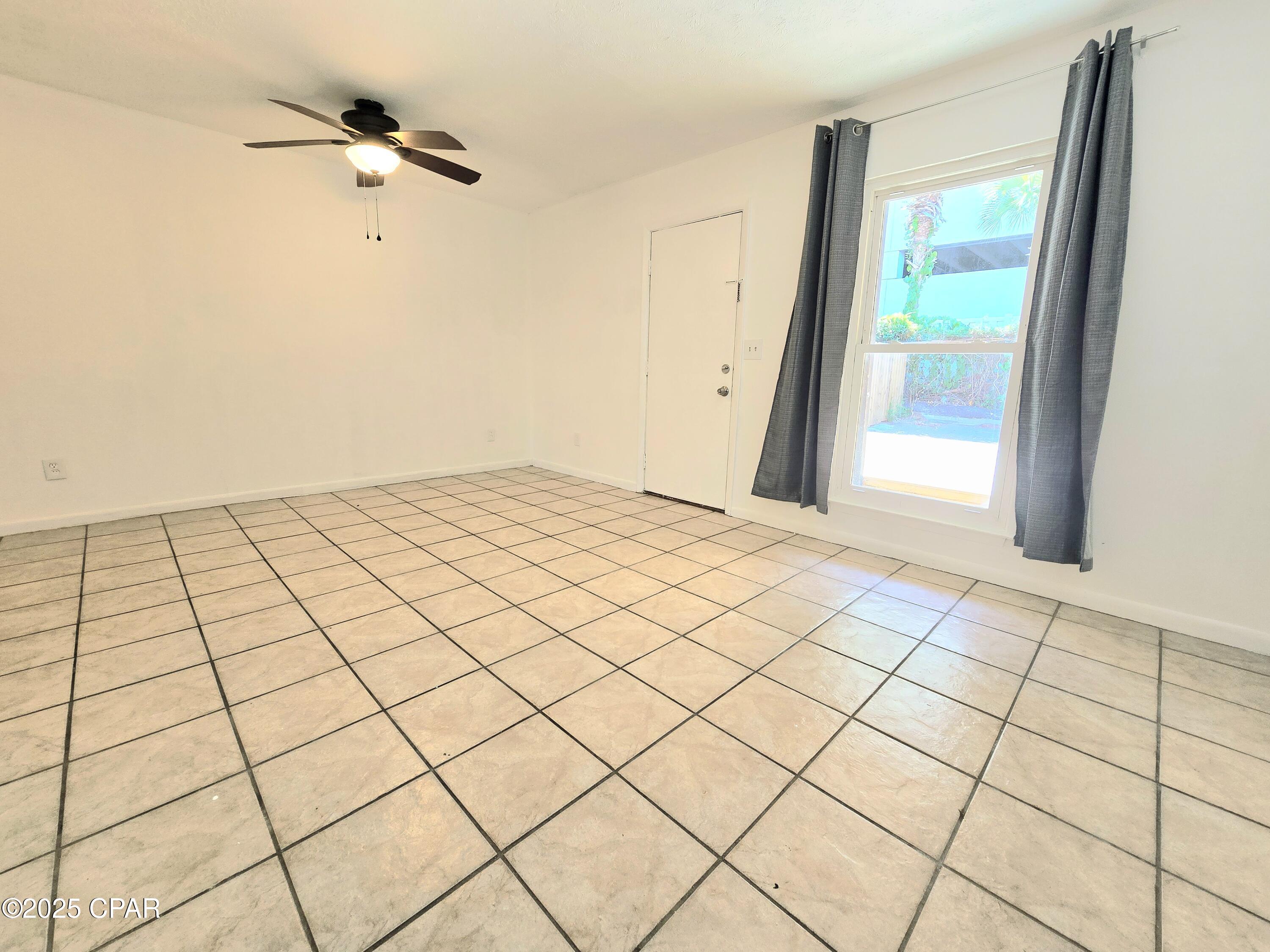 Image 5 For 636 Caladium Circle C