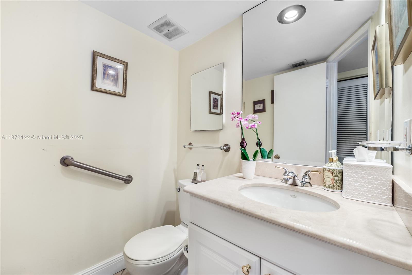 600 Biltmore Way #1205, Coral Gables FL 33134