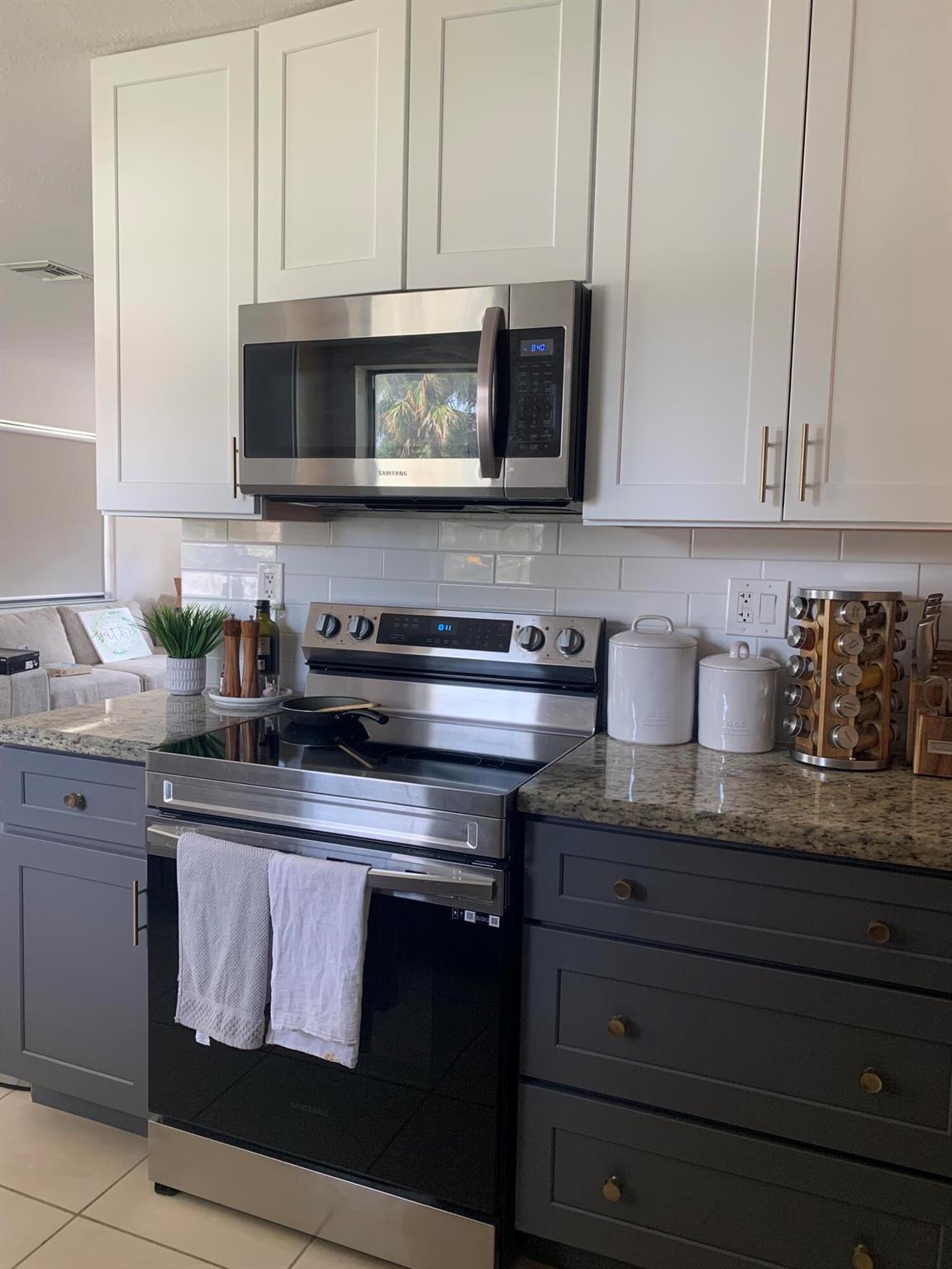 Deerfield Dev & Land Co S