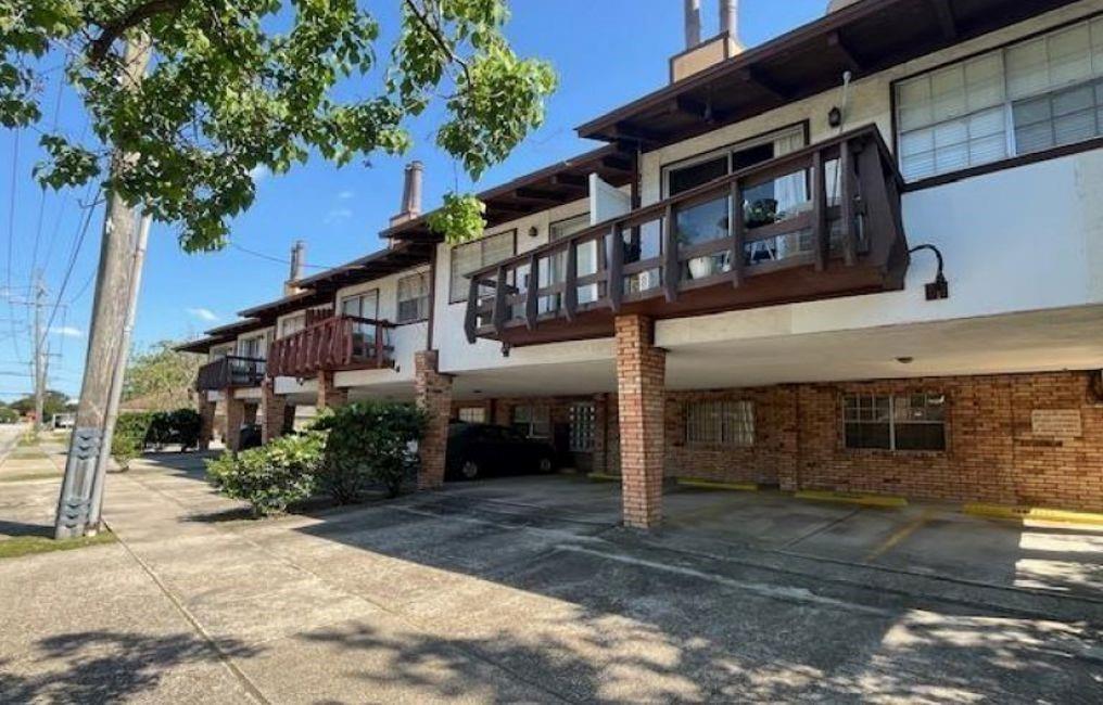 Photo 2 of Condo for sale at 2305 Cleary Ave #226, Metairie, LA 70001 | MLS# 2520293 | Listing updated on 2026-09-16