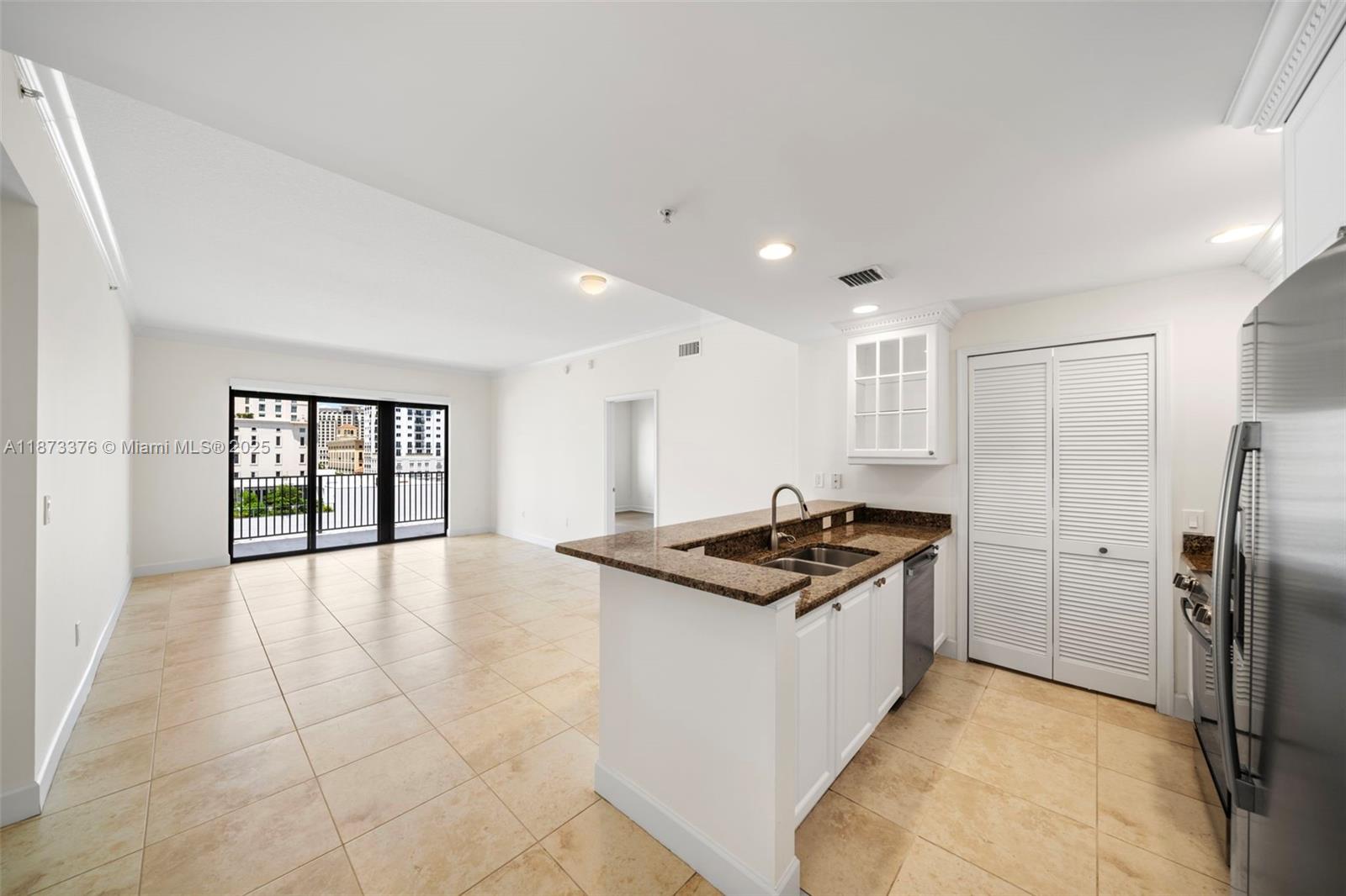 100 Andalusia Ave #702, Coral Gables FL 33134