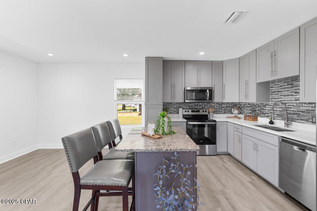 Image 10 For 718 Joan Lane