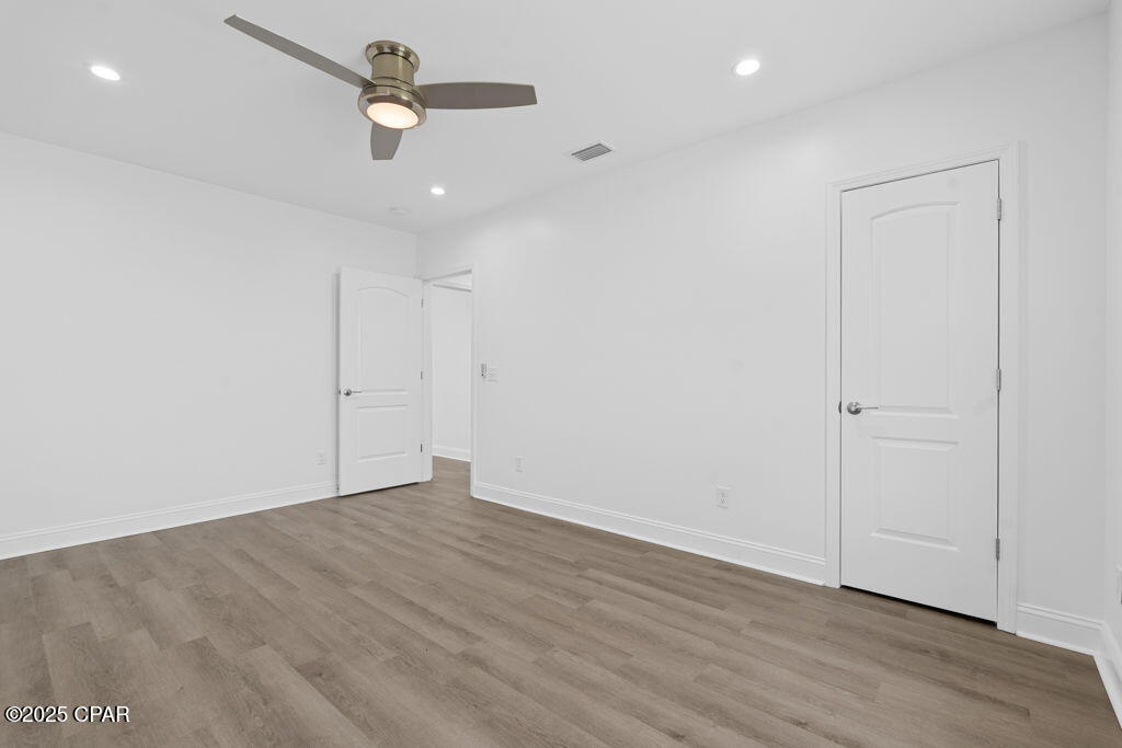 Image 18 For 718 Joan Lane