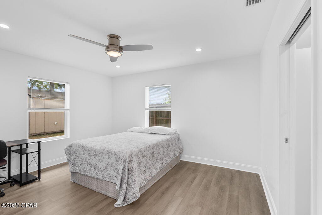 Image 19 For 718 Joan Lane