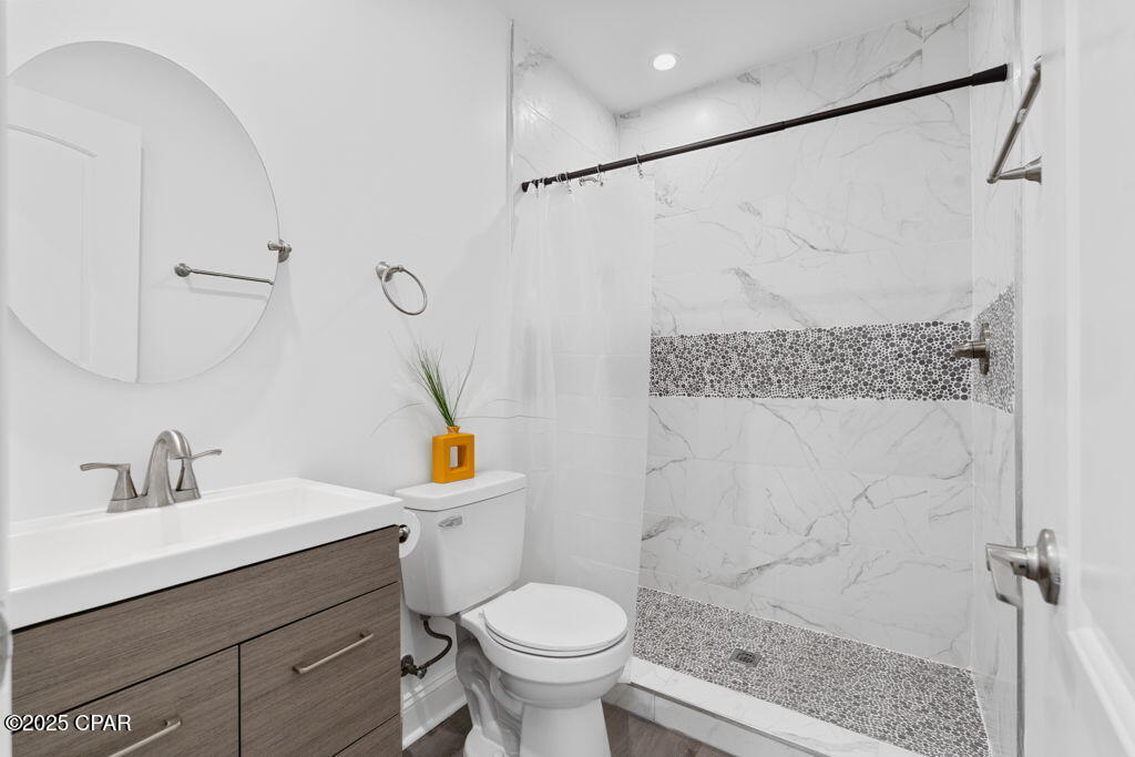 Image 21 For 718 Joan Lane