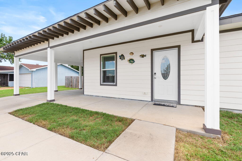 Image 4 For 718 Joan Lane