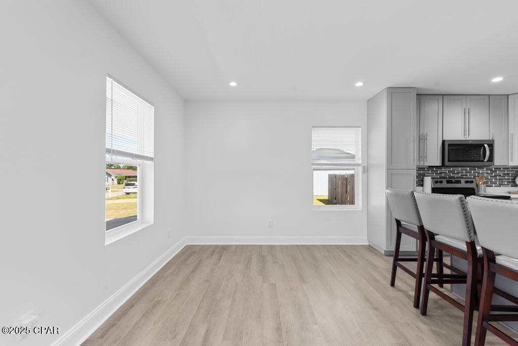 Image 8 For 718 Joan Lane