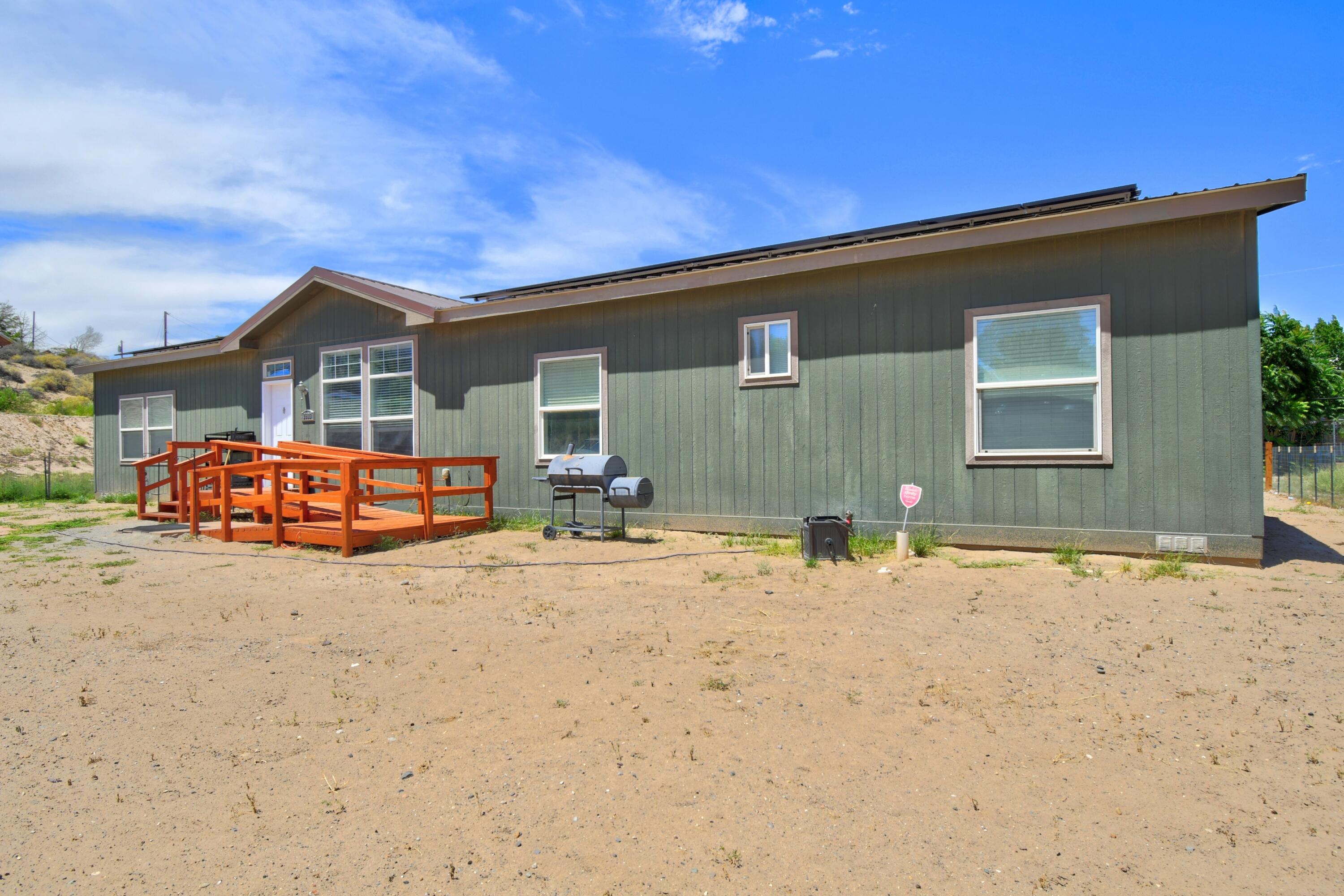 Homes for sale in Albuquerque, NM | 2933 Maplewood Dr Sw, Albuquerque, NM 87121 | MLS# 1090960