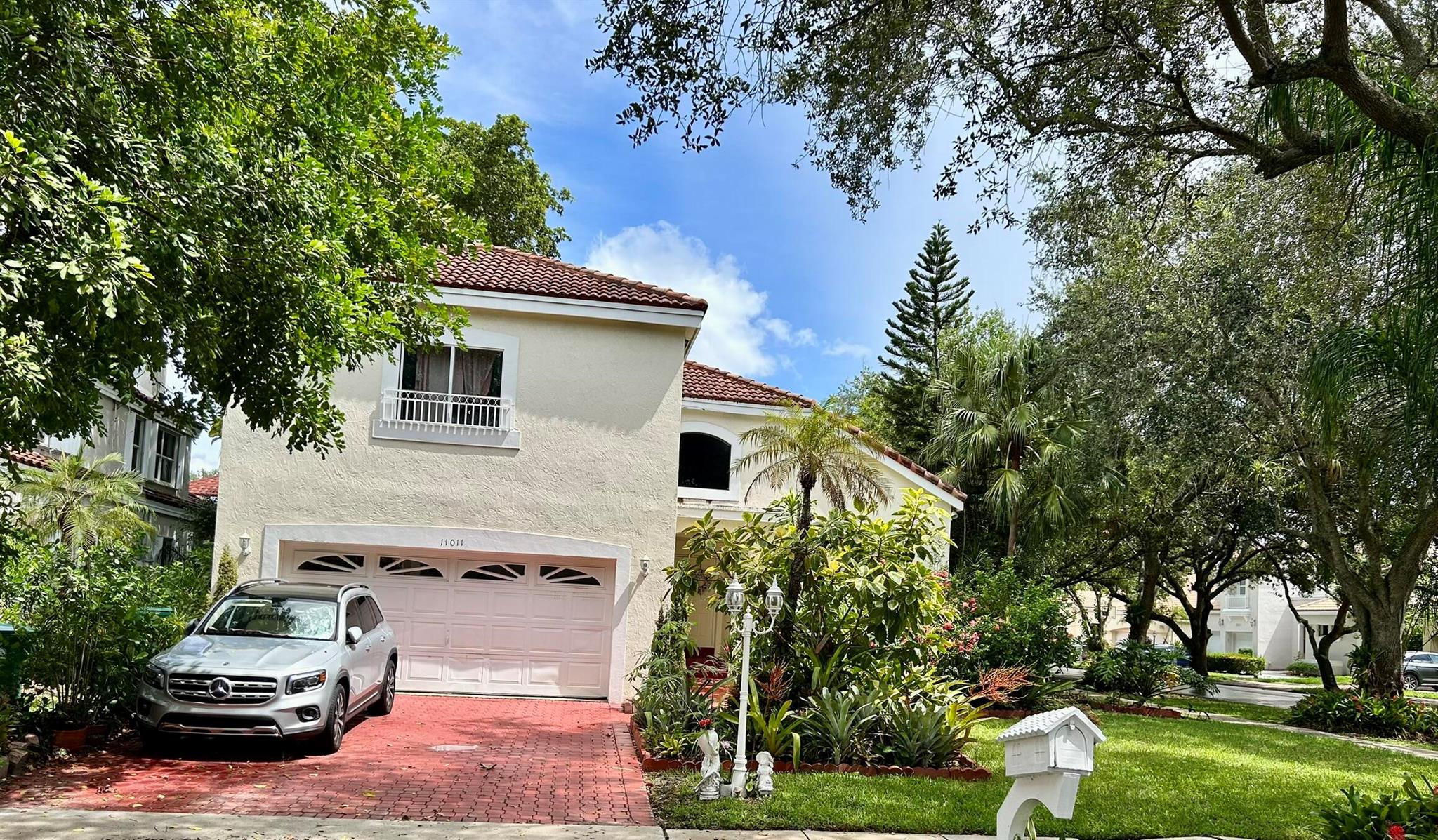 Homes for sale in Cooper City, FL | 11011 Minneapolis Dr, Cooper City, FL 33026 | MLS# R11121619