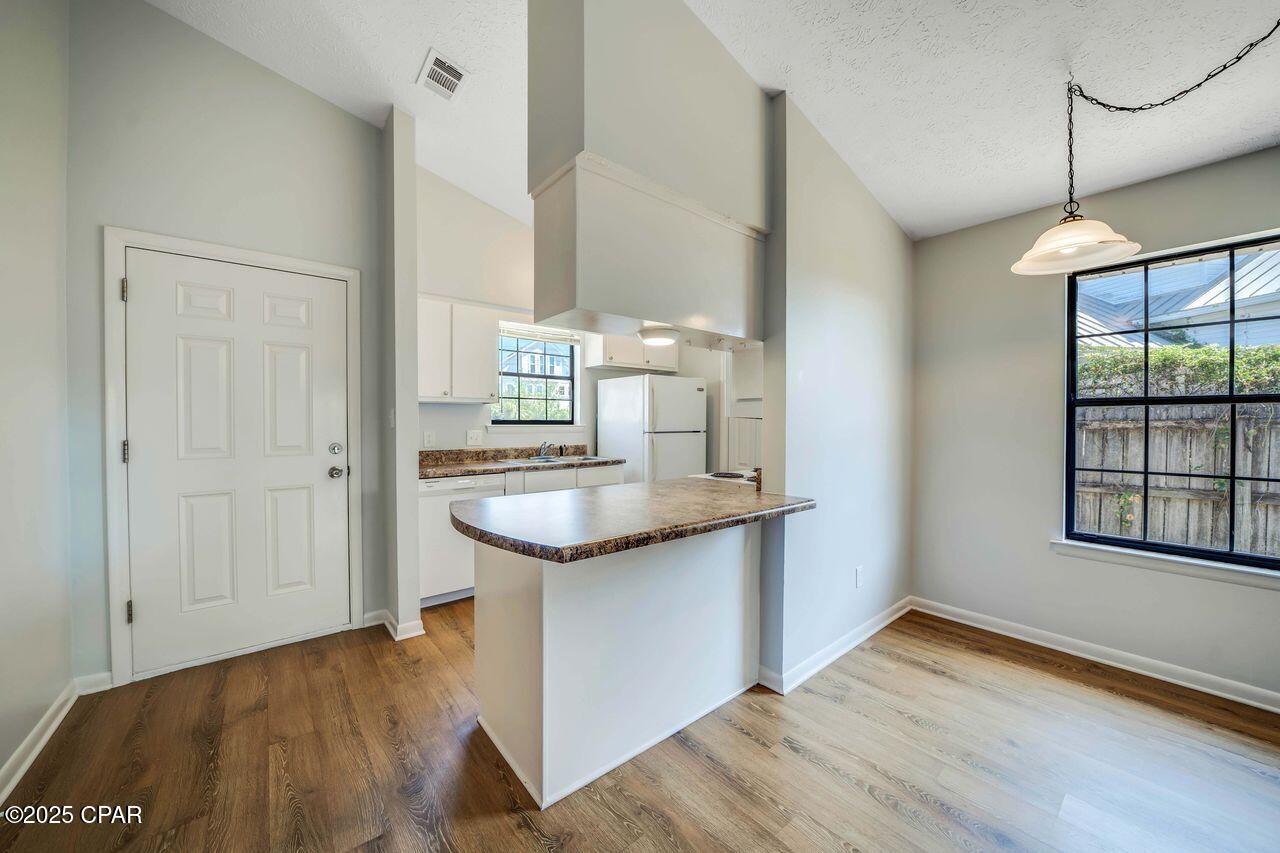 Image 27 For 2910 Treasure Circle A & B