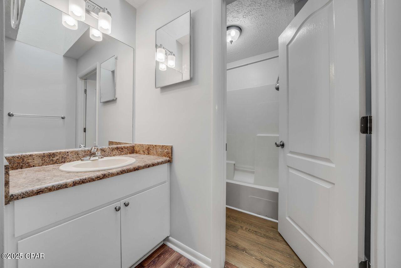 Image 49 For 2910 Treasure Circle A & B