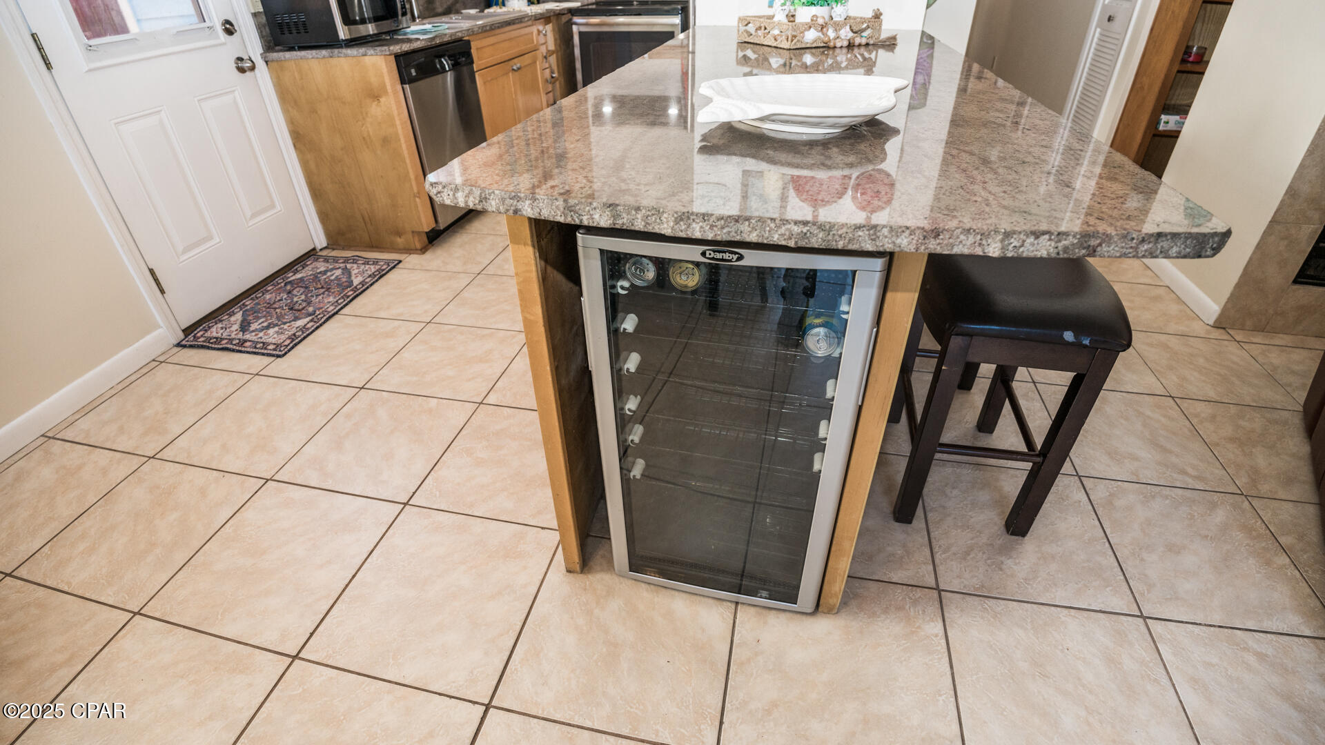 Image 13 For 21525 Hilltop Avenue