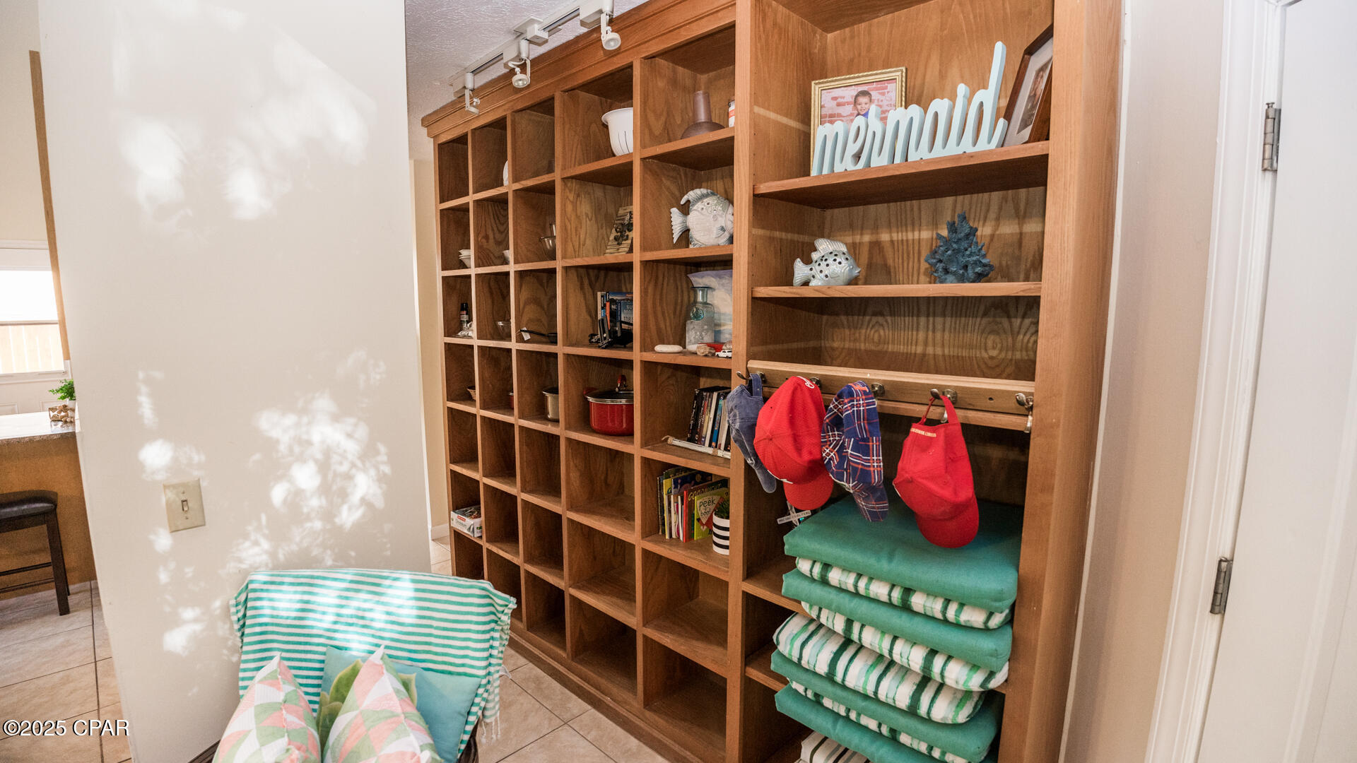 Image 14 For 21525 Hilltop Avenue