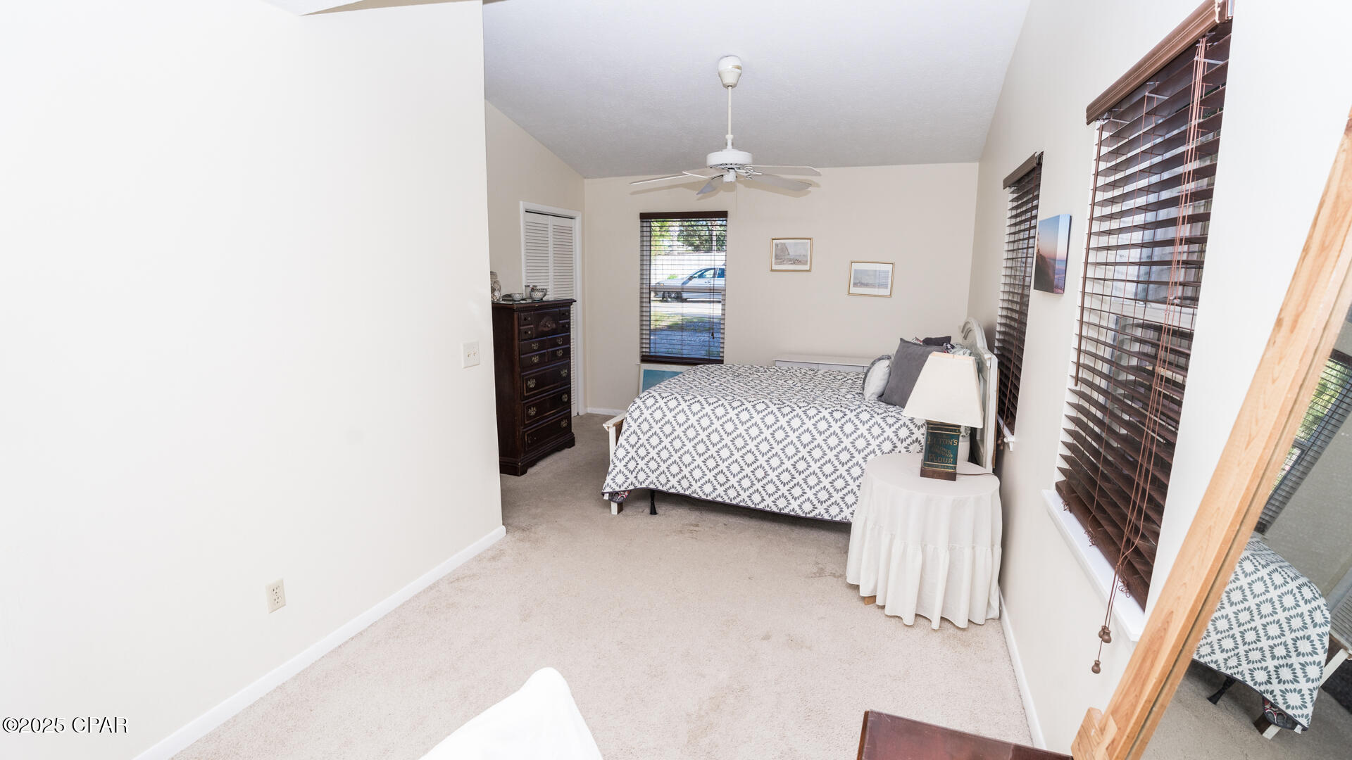 Image 25 For 21525 Hilltop Avenue