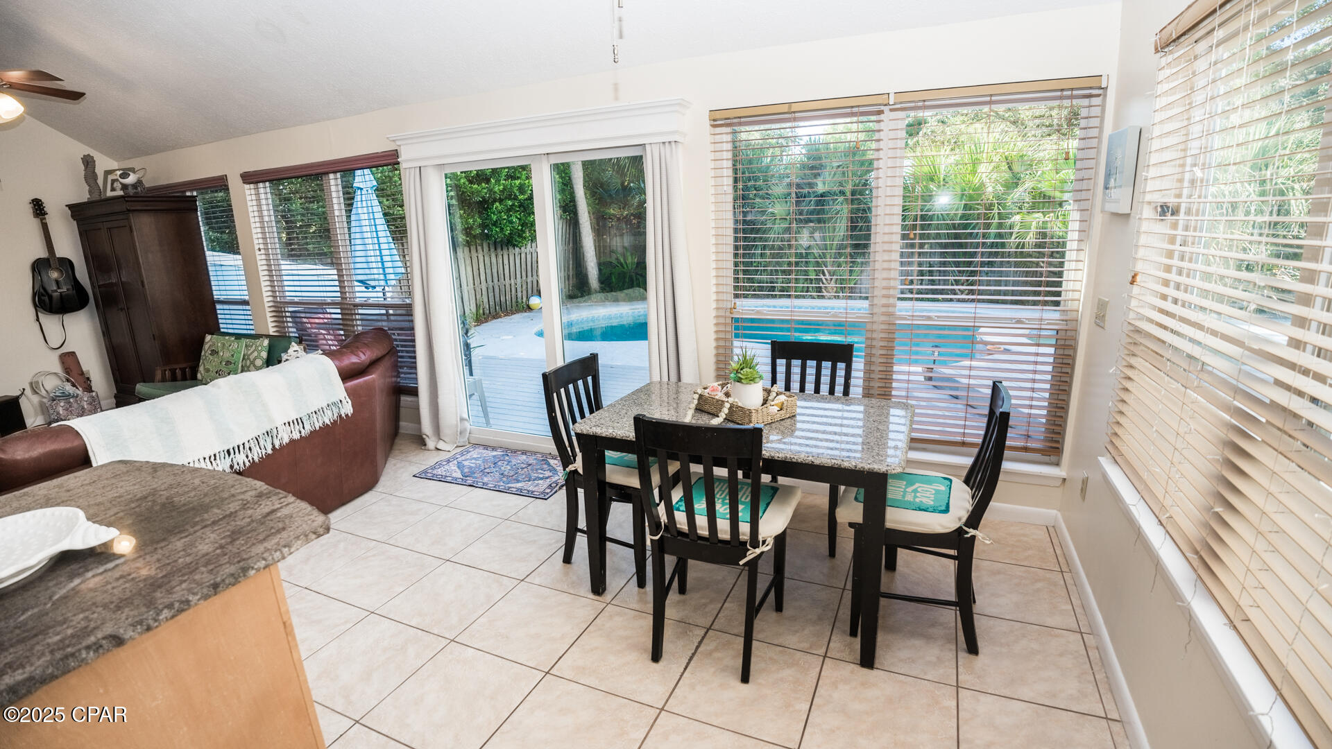 Image 8 For 21525 Hilltop Avenue