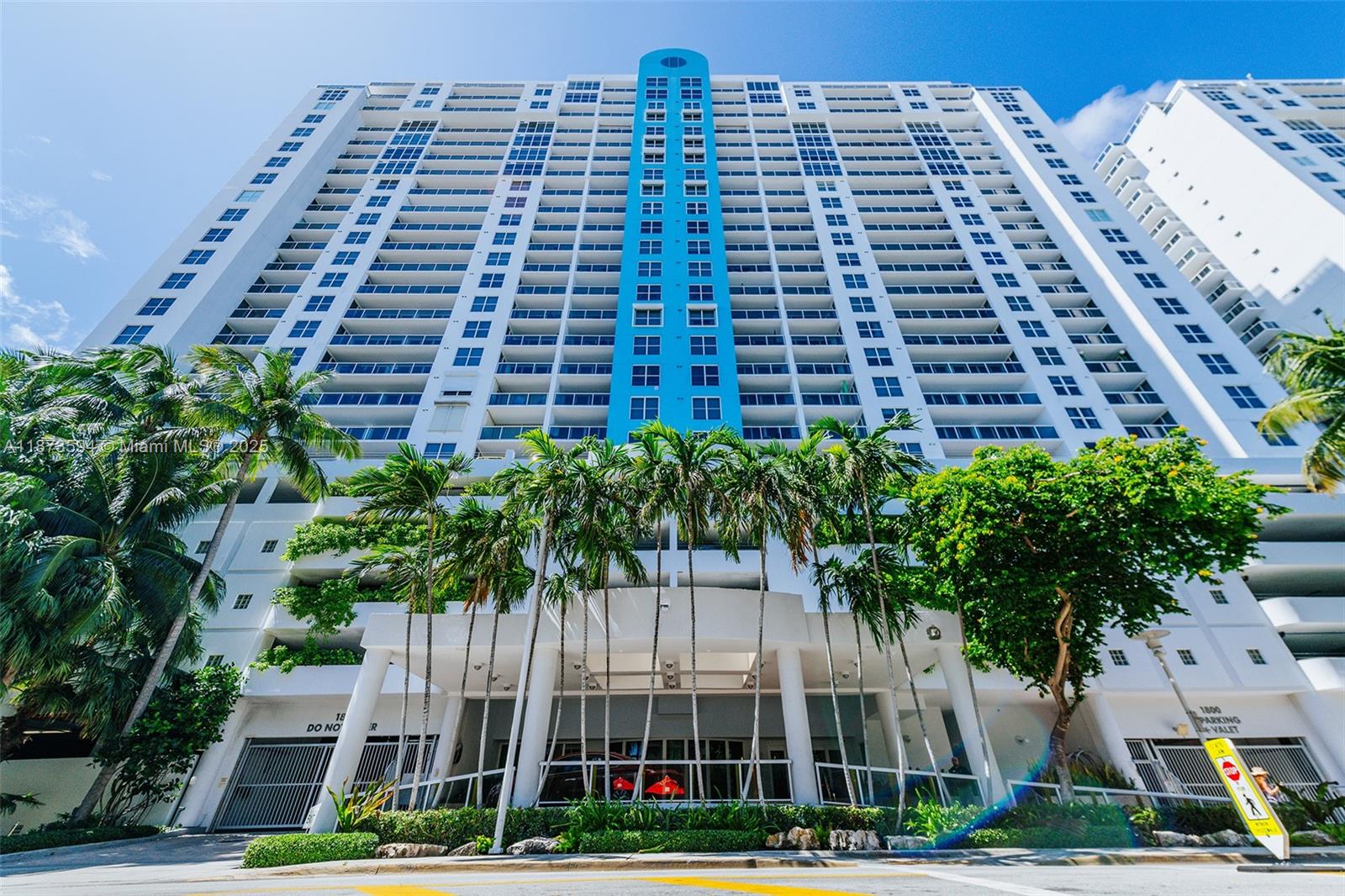 Condo for Sale in Miami Beach, FL