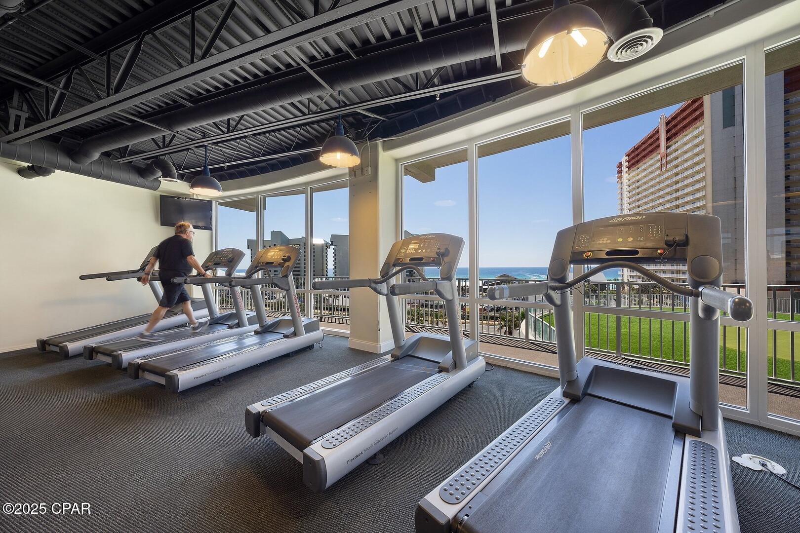 Image 22 For 9860 Thomas Drive 613