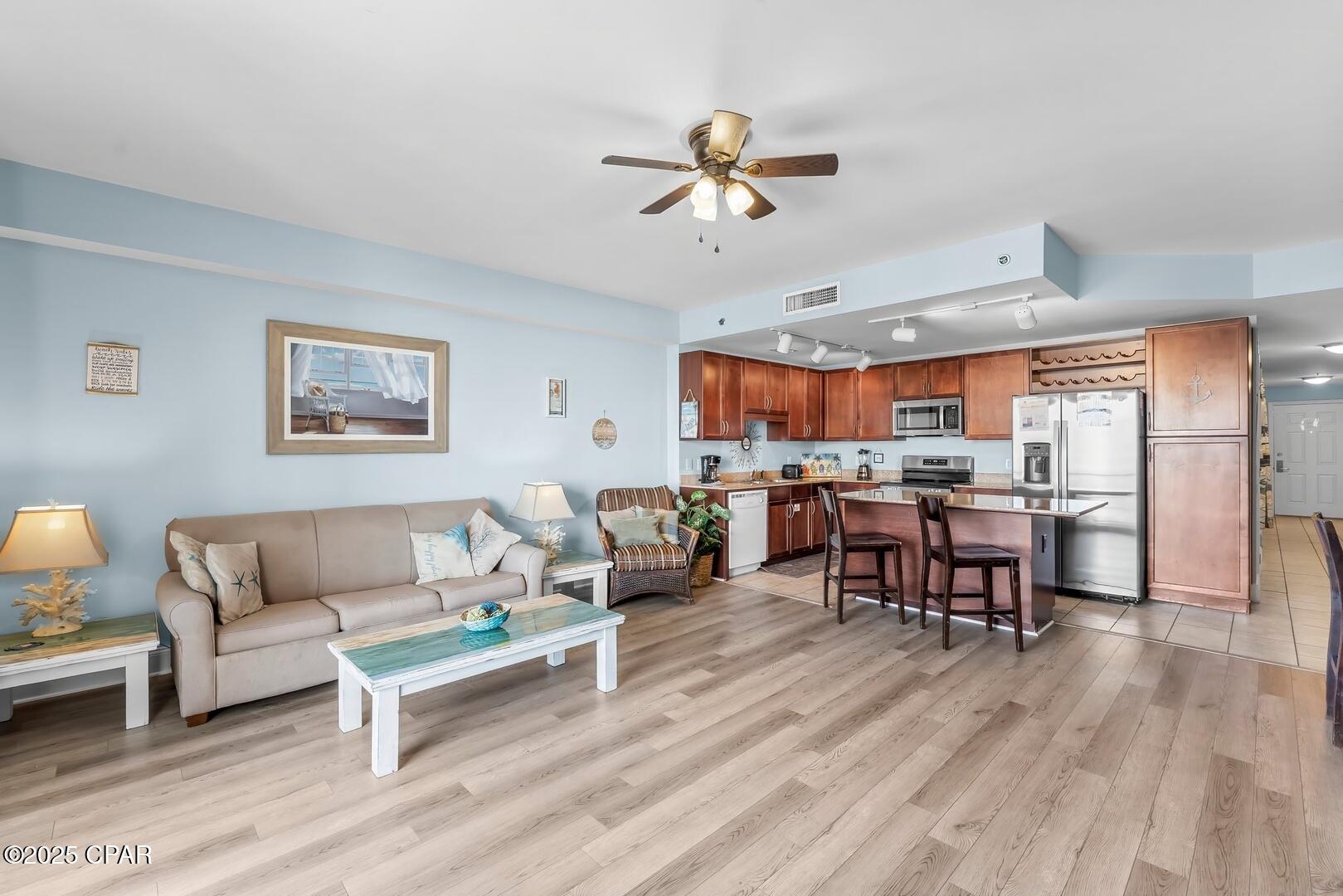 Image 7 For 9860 Thomas Drive 613