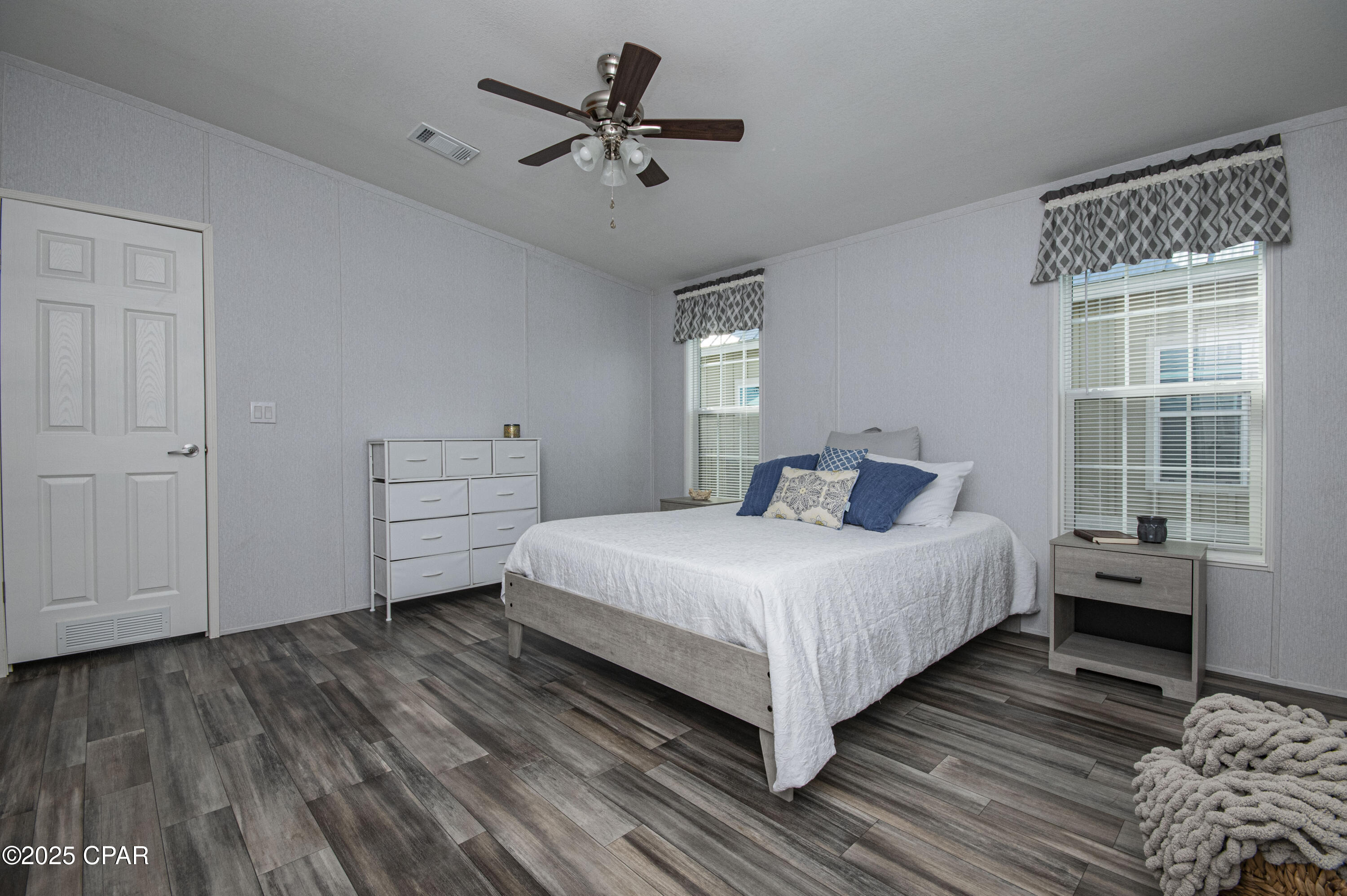 Image 18 For 9424 Cockles Avenue