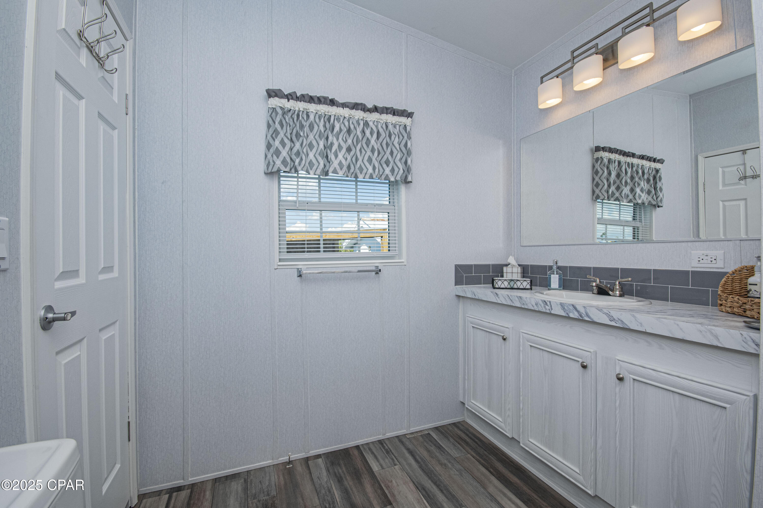 Image 23 For 9424 Cockles Avenue