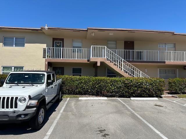 Oriole Gardens 9 Condo