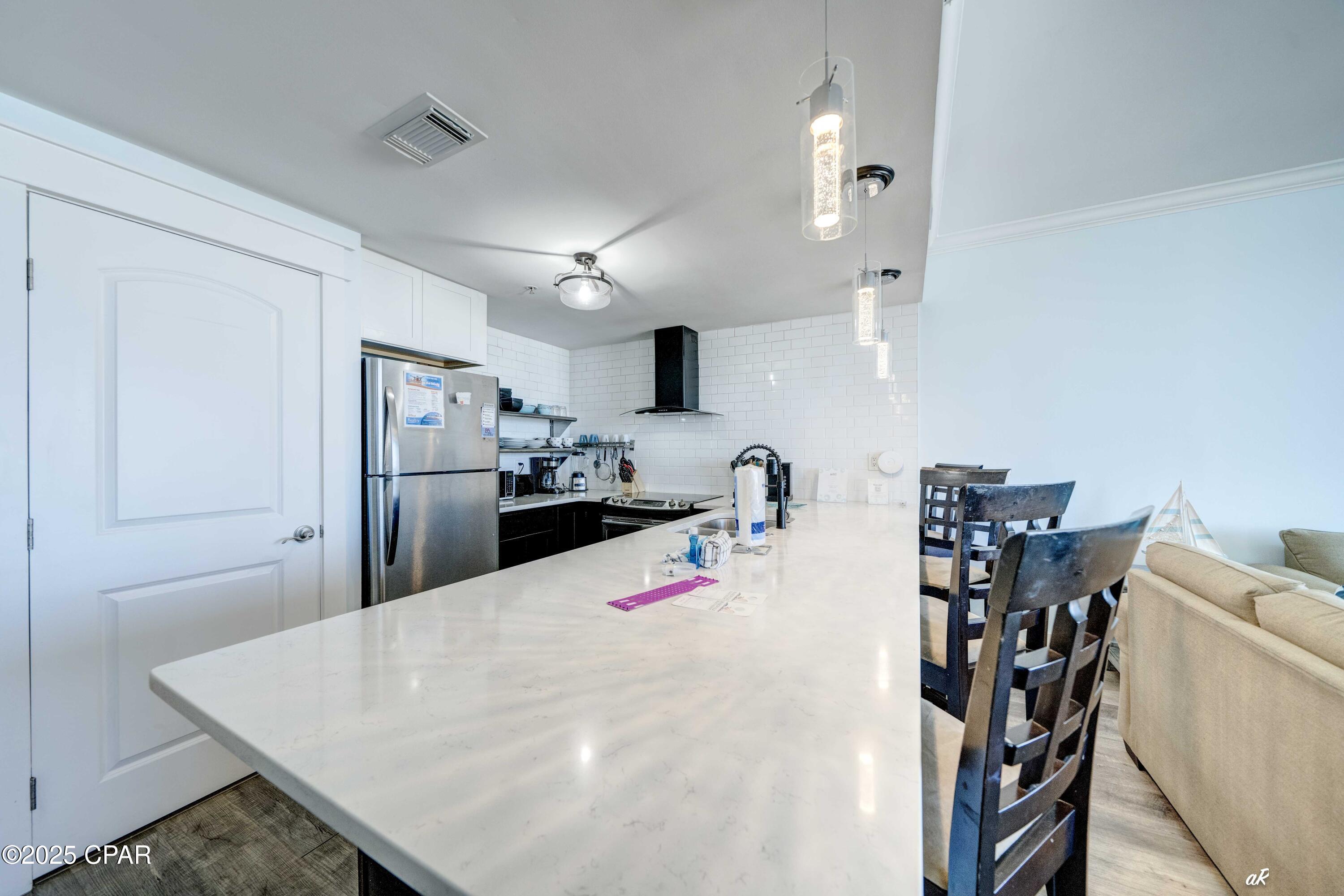 Image 10 For 9450 Thomas Drive 209c