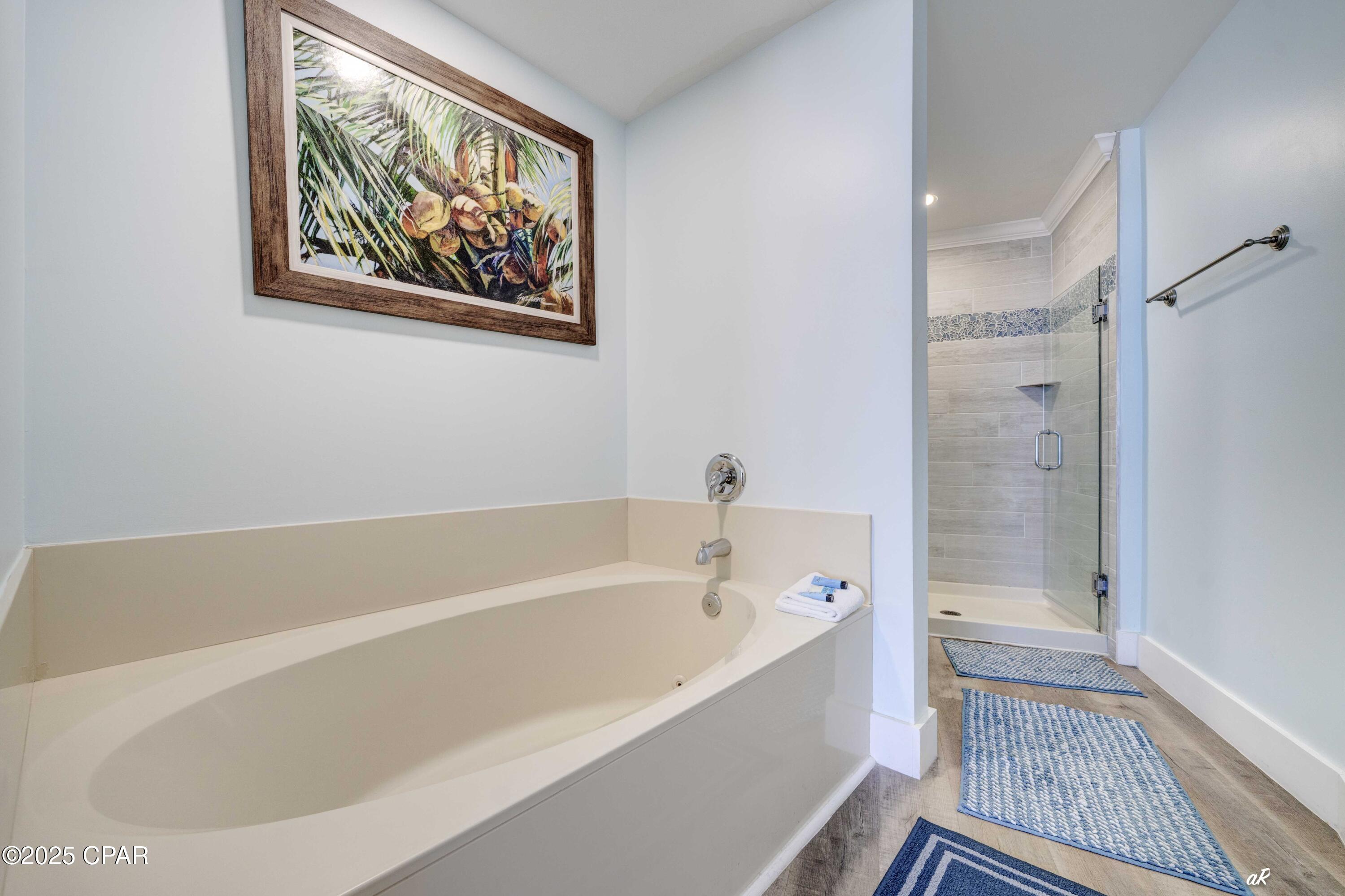 Image 17 For 9450 Thomas Drive 209c