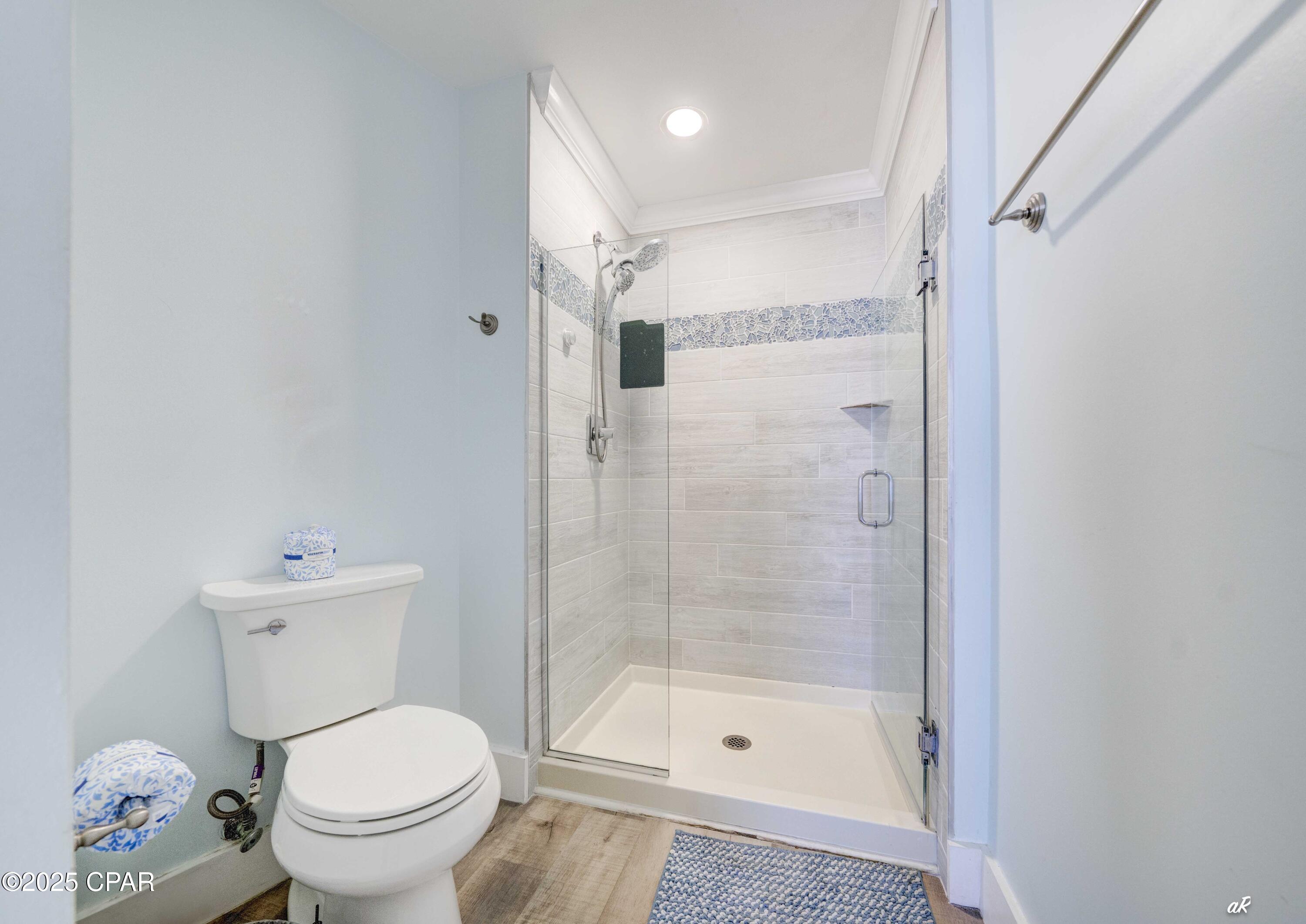 Image 18 For 9450 Thomas Drive 209c