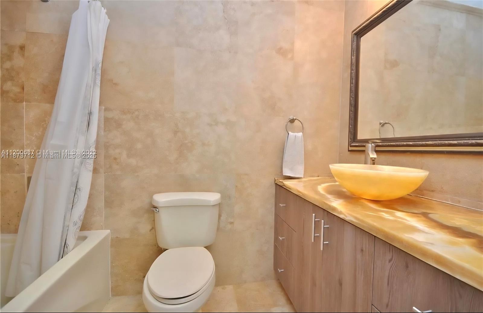 Homes for sale in Miami Lakes, FL | 15915 Kingsmoor Way #15915, Miami Lakes, FL 33014 | MLS# A11873712