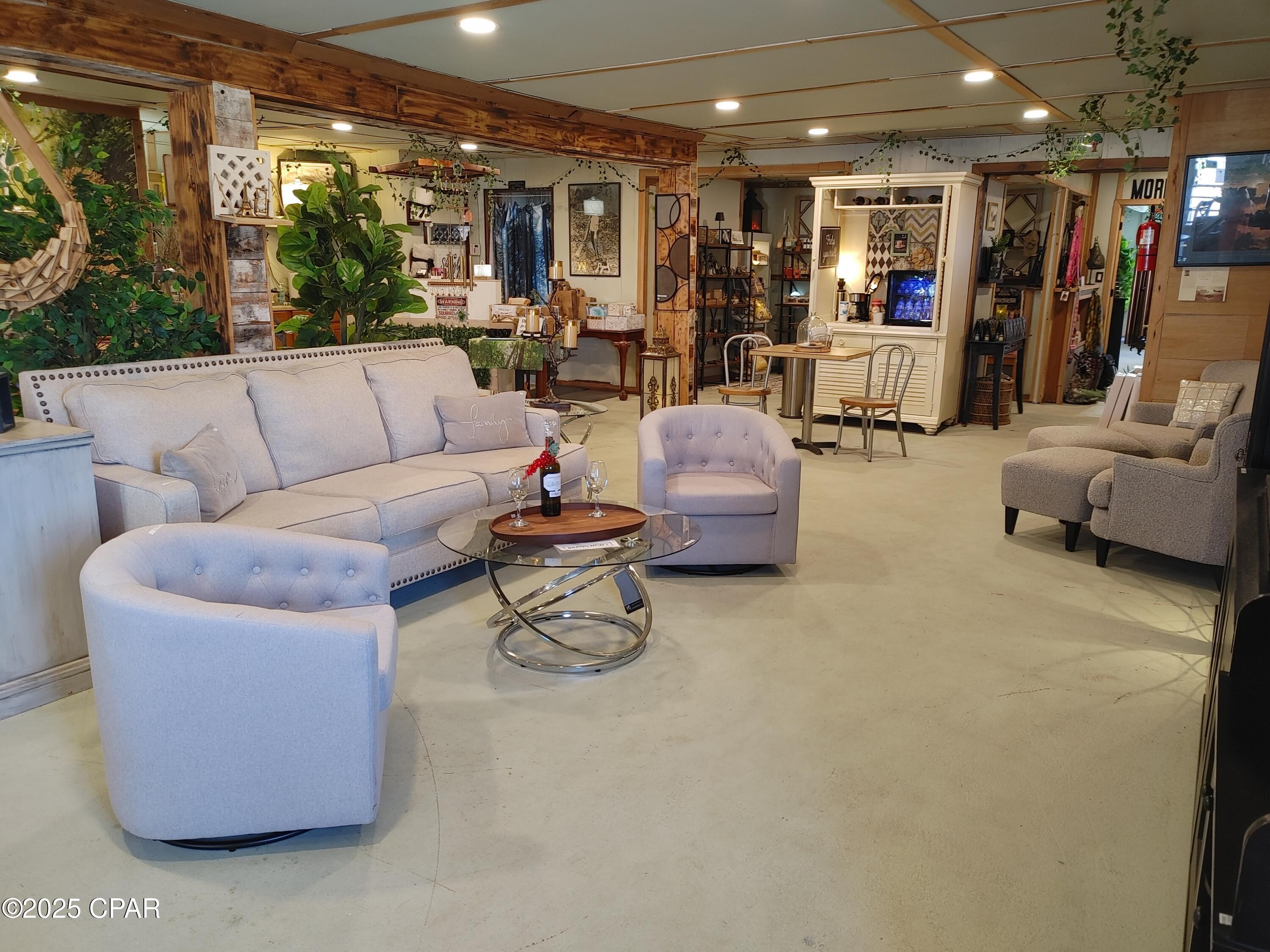 Image 2 For 5022 Hwy 22  