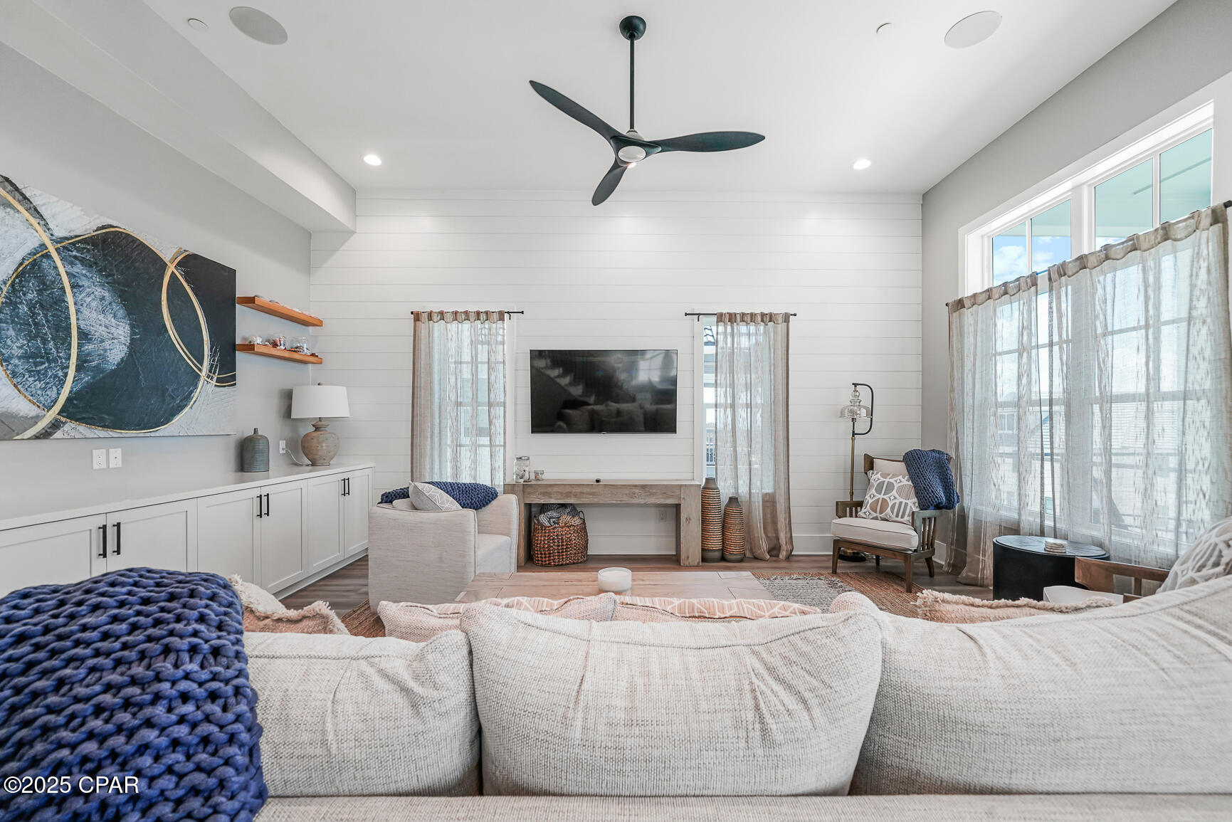 Image 14 For 221 Dunes Drive