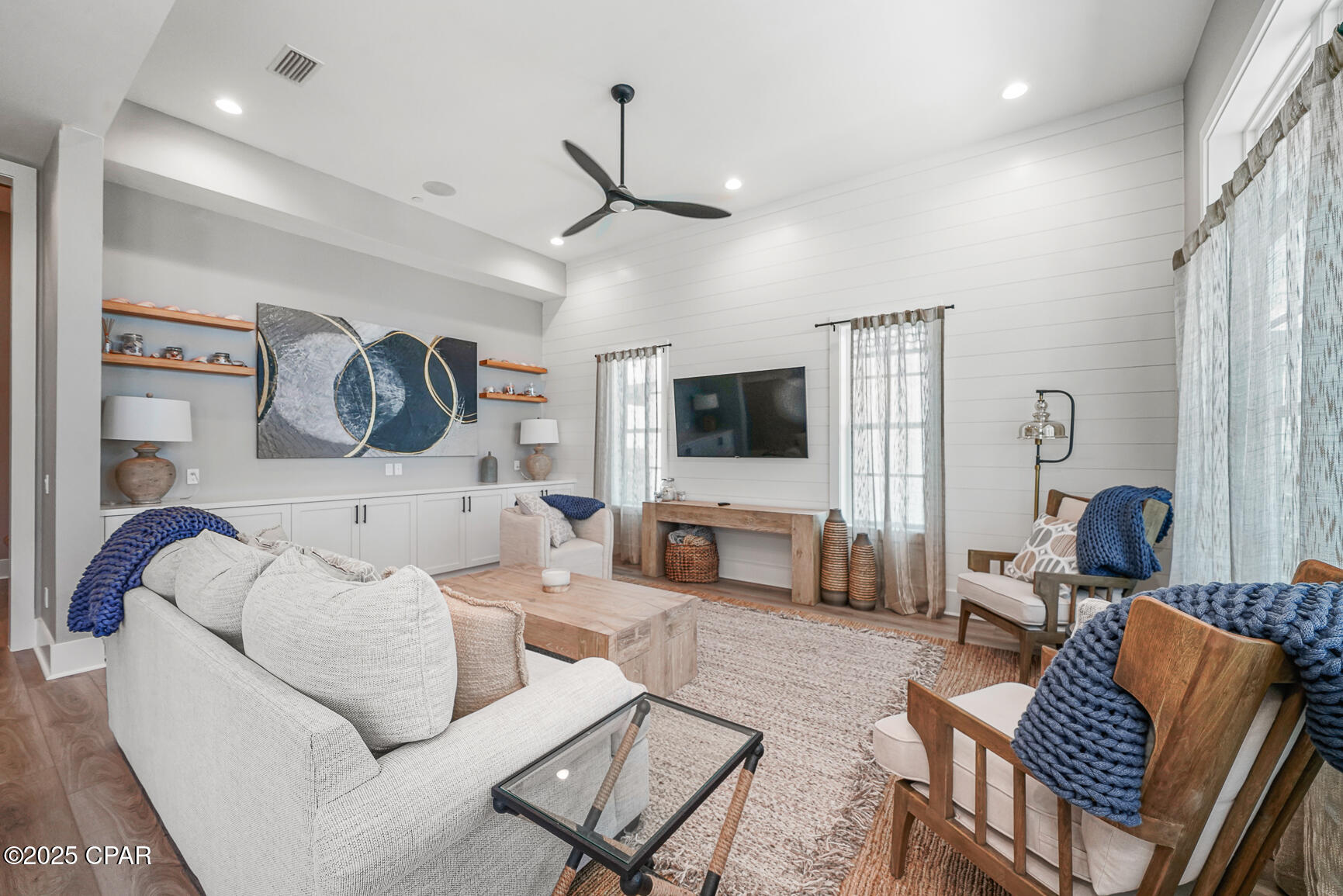 Image 15 For 221 Dunes Drive