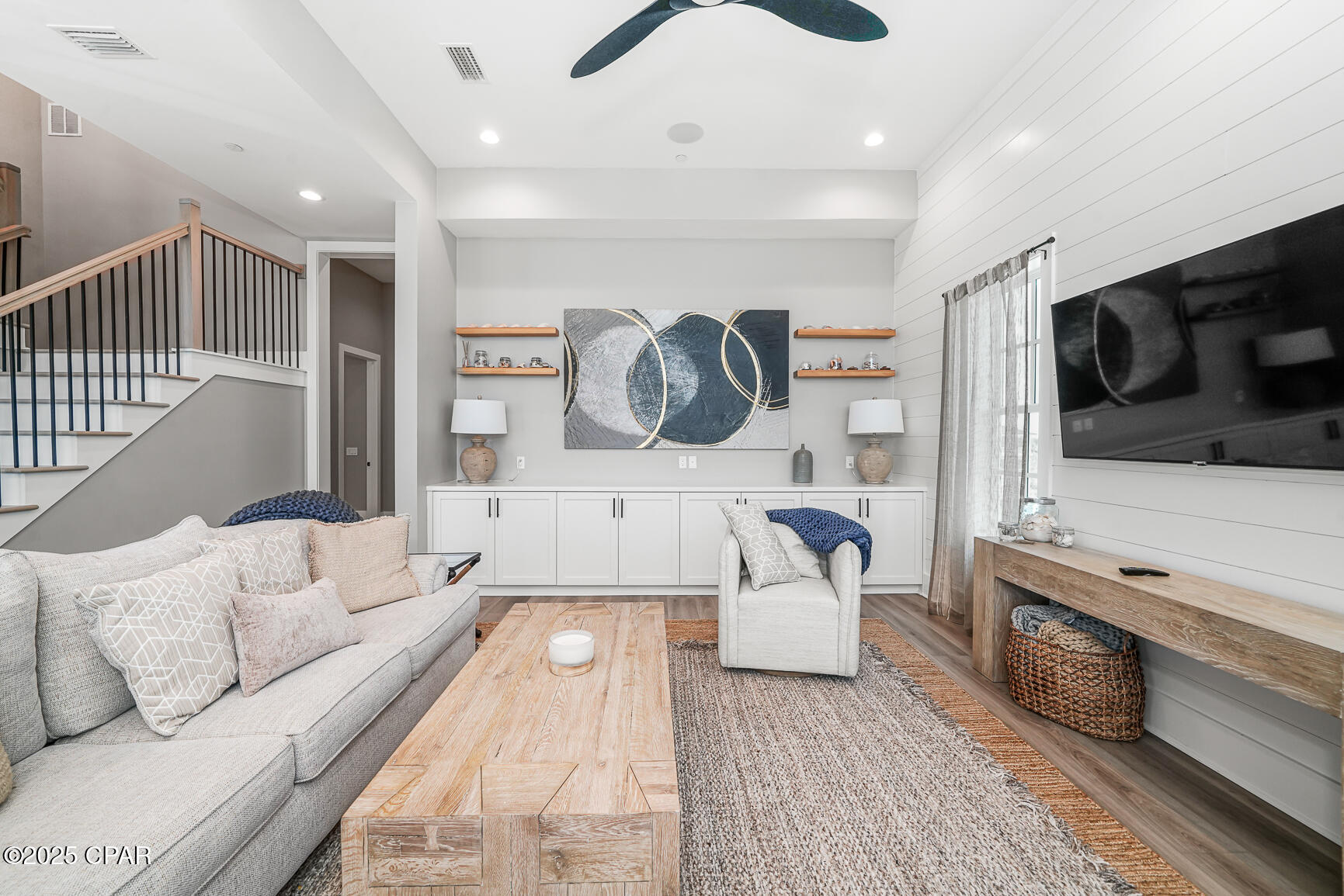 Listing photo id 16 for 221 Dunes Drive