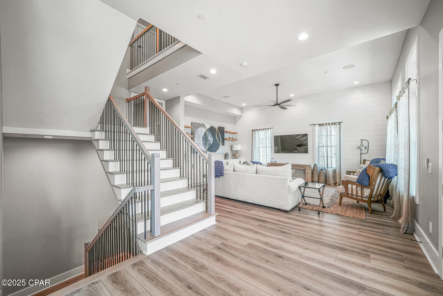 Listing photo id 17 for 221 Dunes Drive