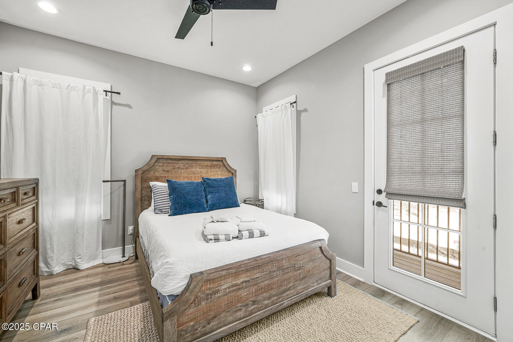 Listing photo id 22 for 221 Dunes Drive