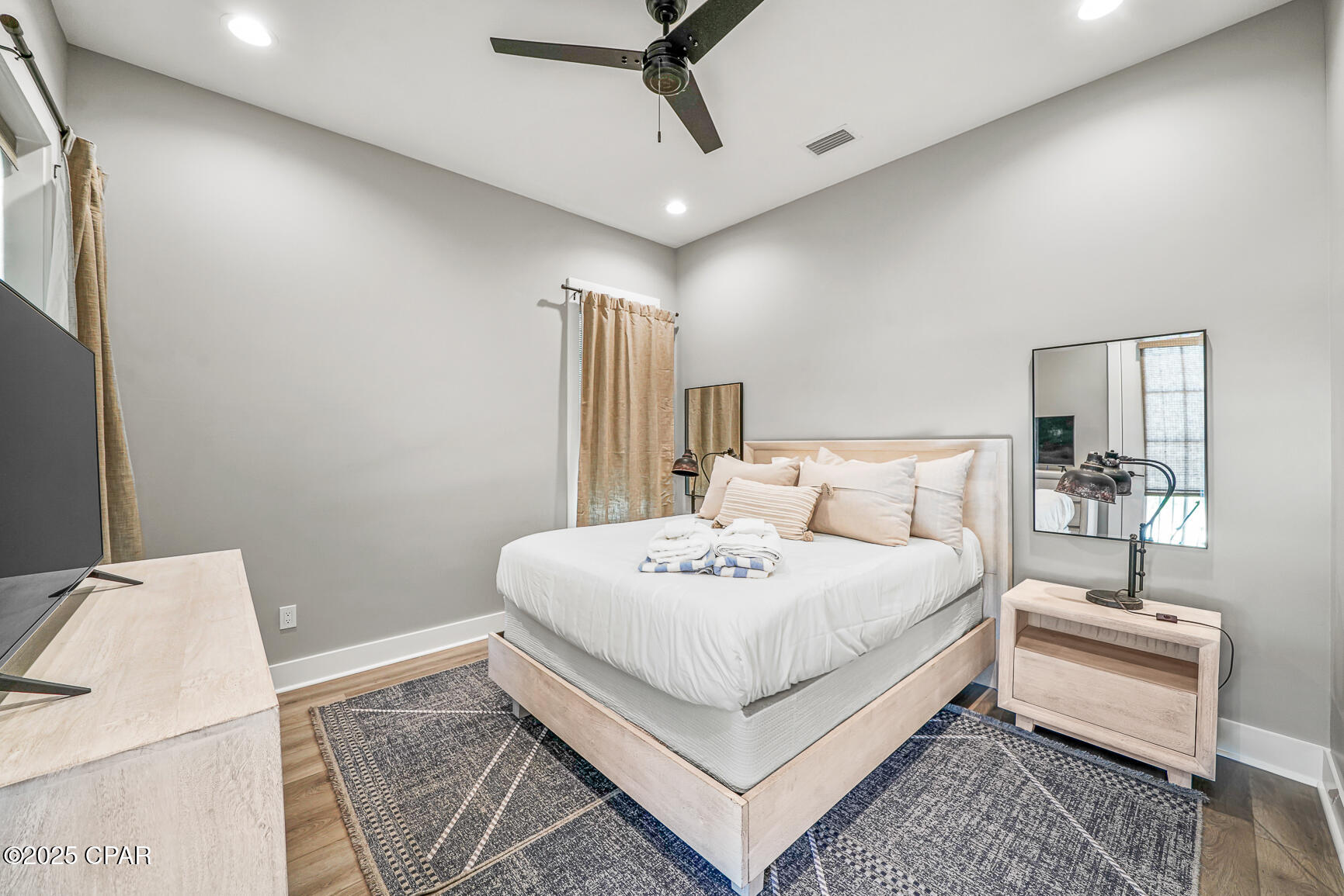 Listing photo id 24 for 221 Dunes Drive