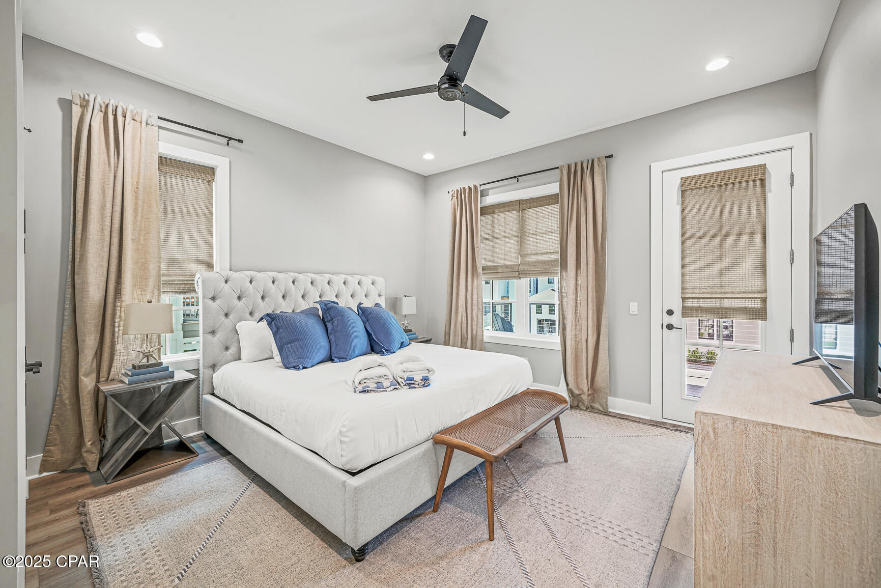 Listing photo id 26 for 221 Dunes Drive