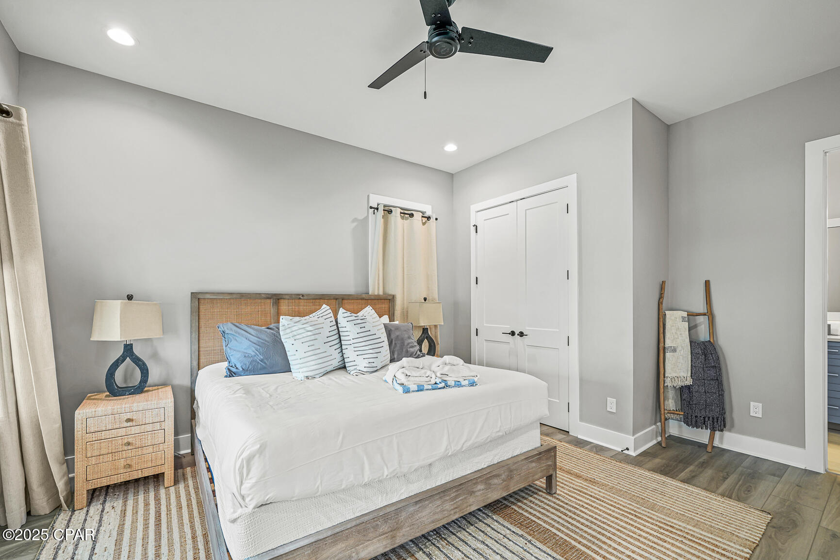 Listing photo id 29 for 221 Dunes Drive