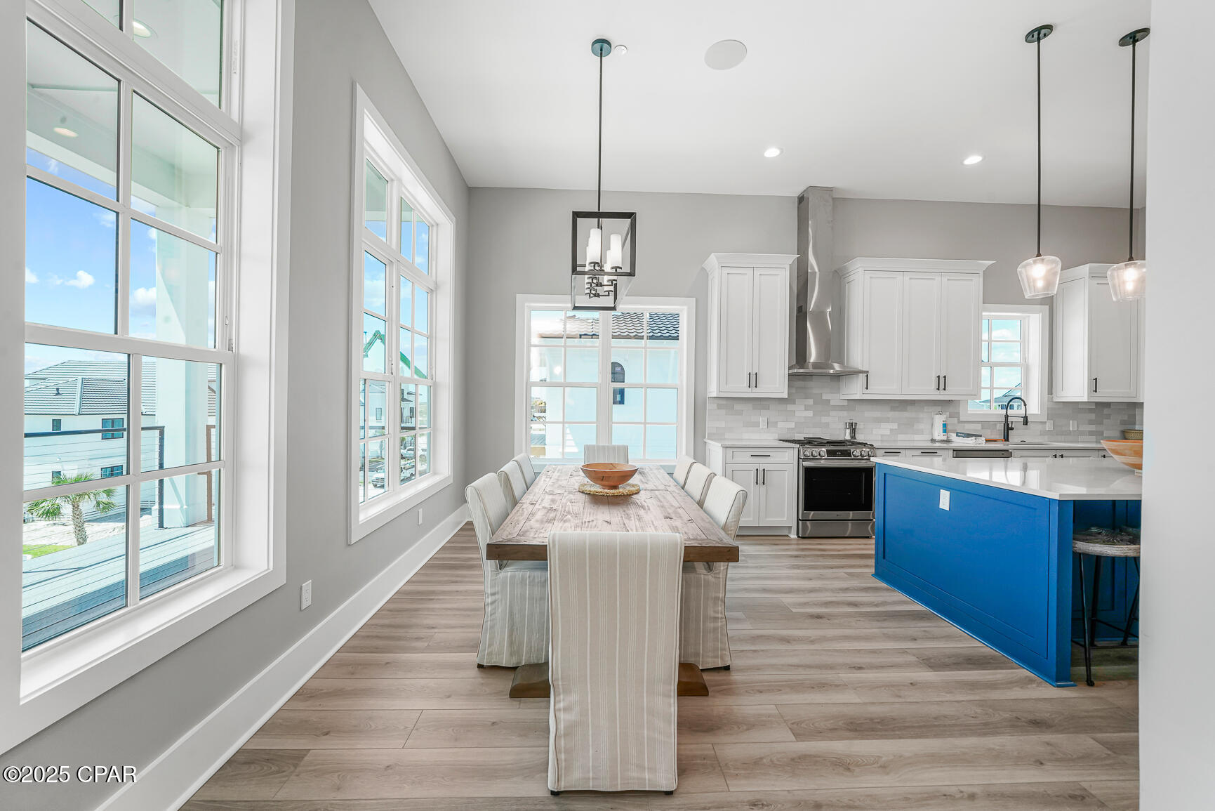 Listing photo id 8 for 221 Dunes Drive