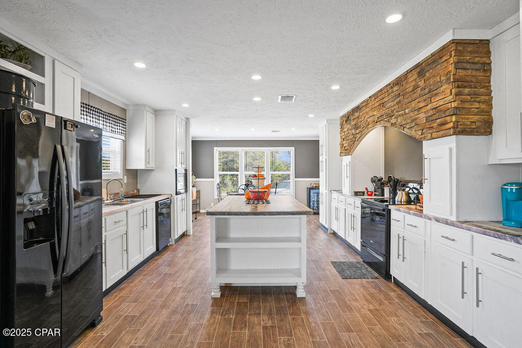 Image 11 For 3120 Crystal Lake Drive