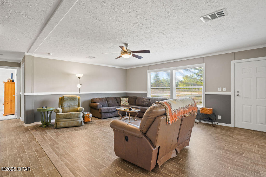 Image 6 For 3120 Crystal Lake Drive