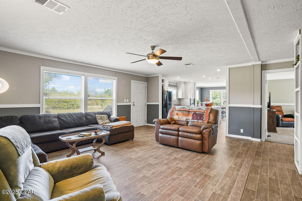 Image 7 For 3120 Crystal Lake Drive