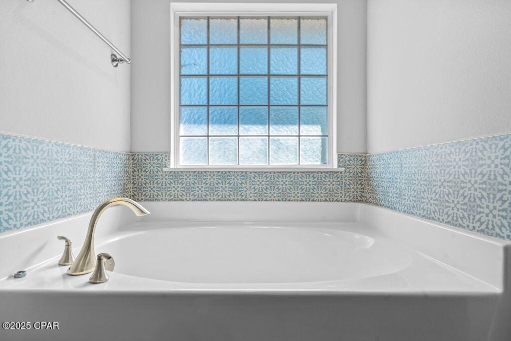 Image 43 For 104 Lake Merial Trail