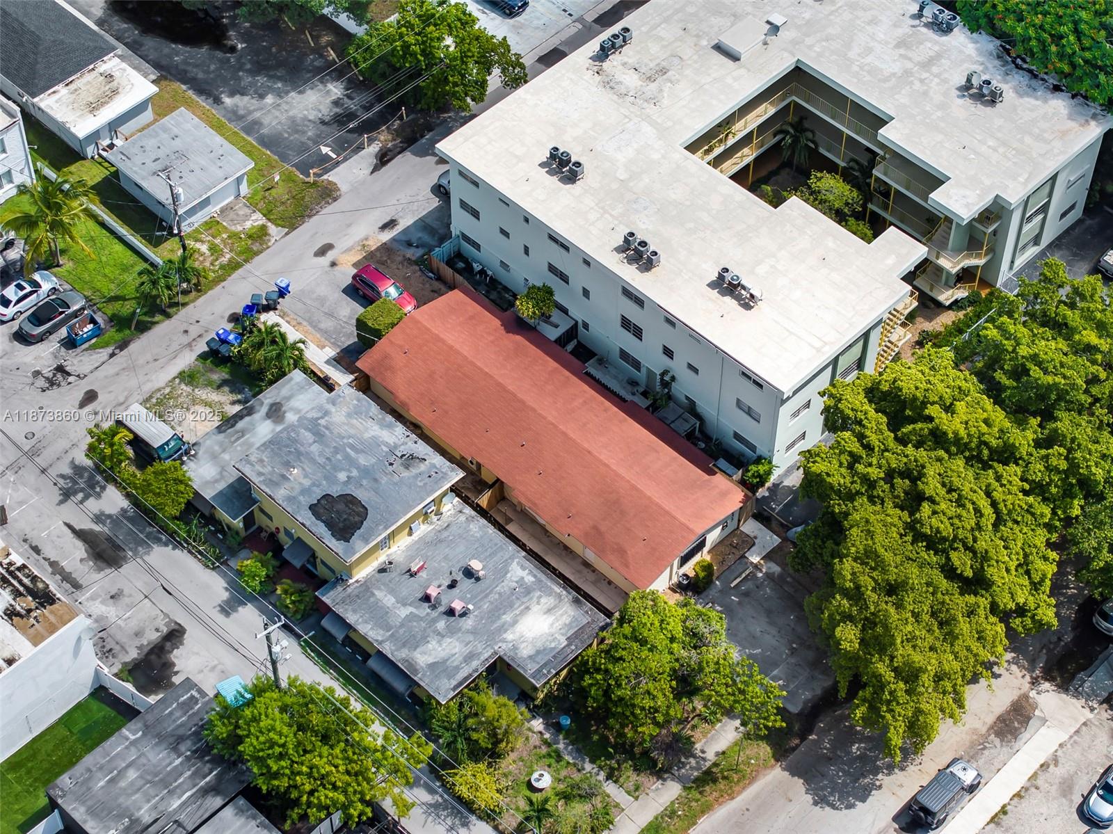 Homes for sale in Hollywood, FL | 2033 Dewey St, Hollywood, FL 33020 | MLS# A11873860