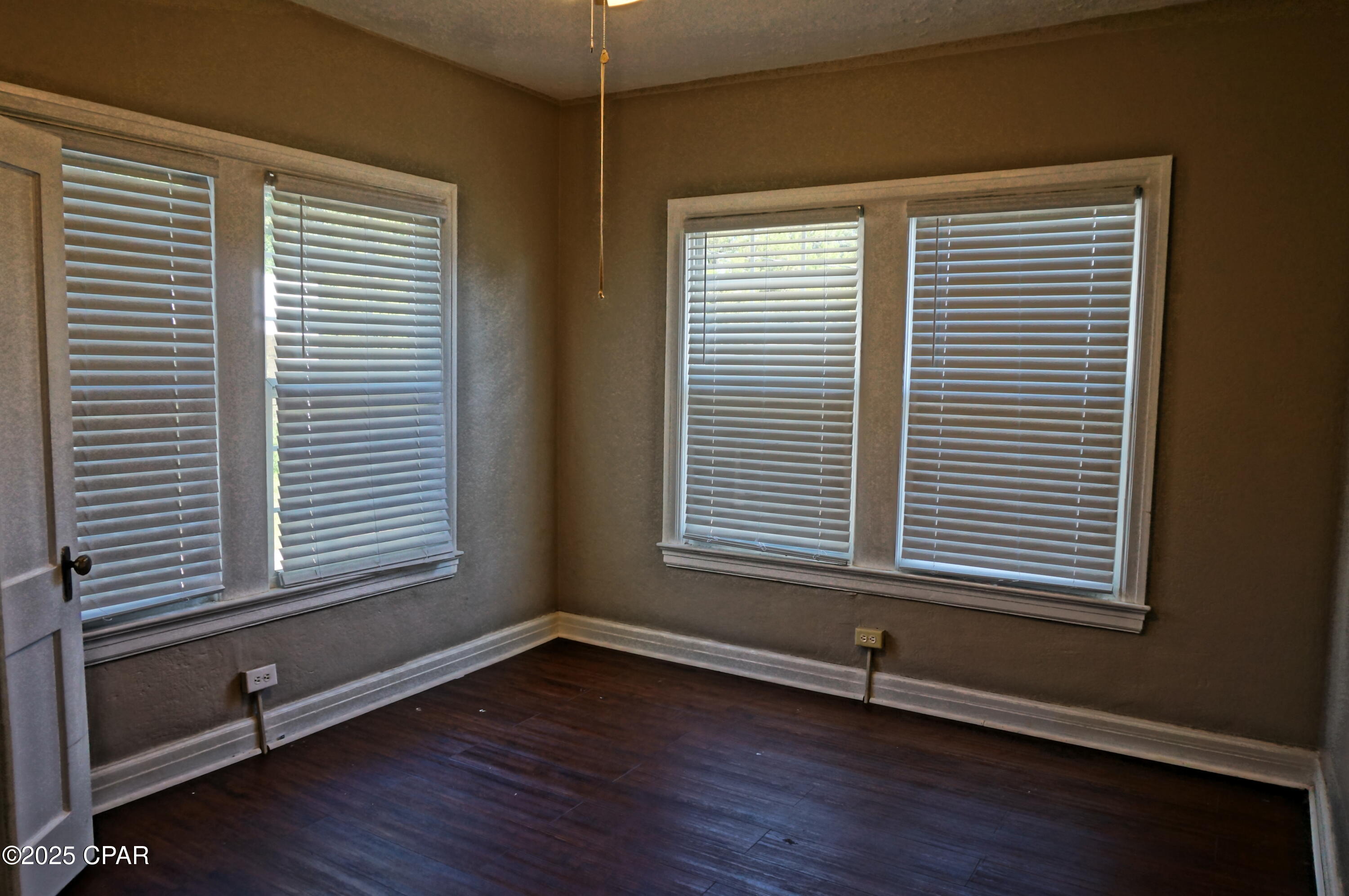 Image 12 For 2935 Russ Street