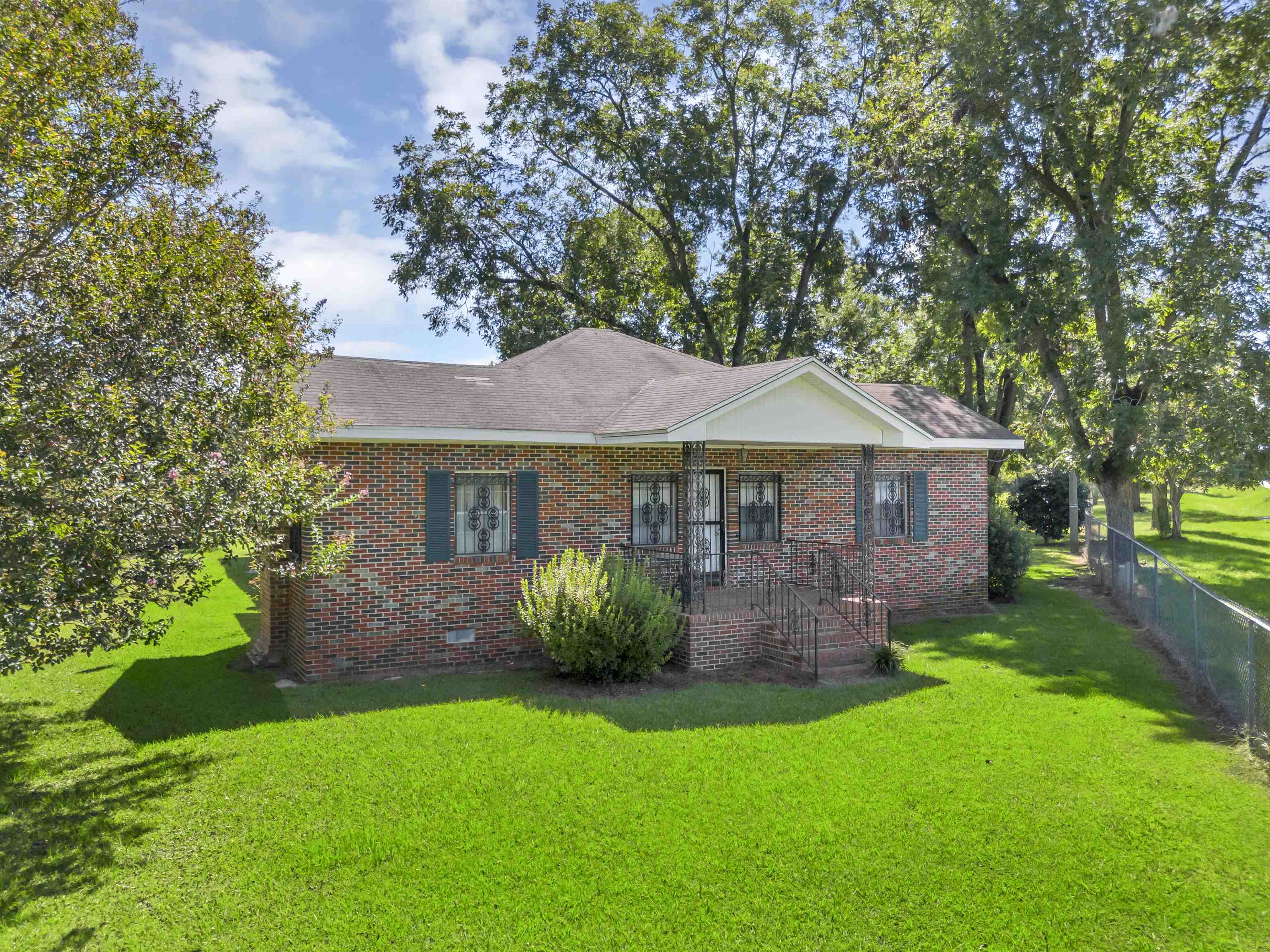 7667  Tallahassee Highway , Attapulgus, GA, 
