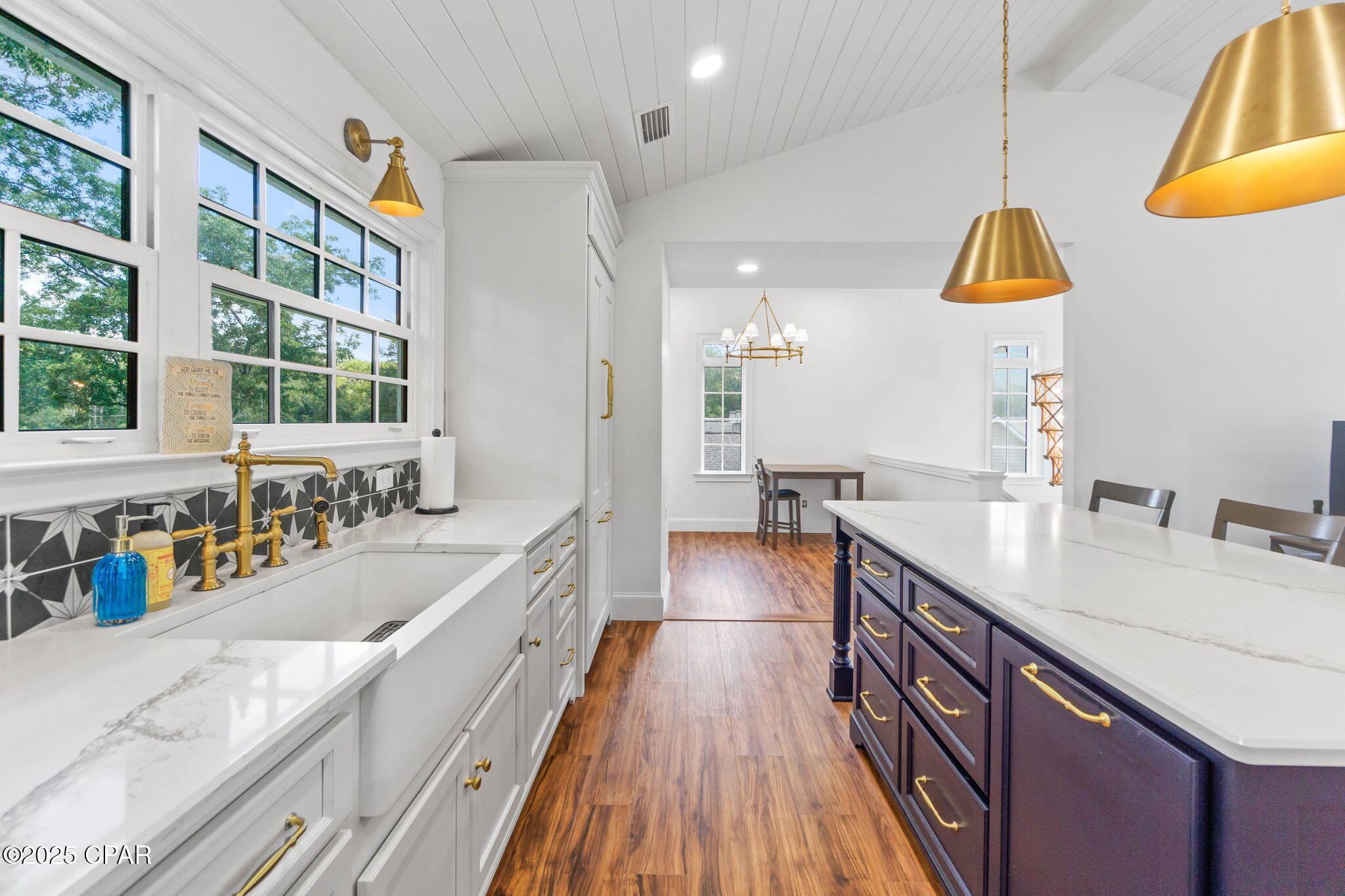 Image 11 For 630 Hutchison Road