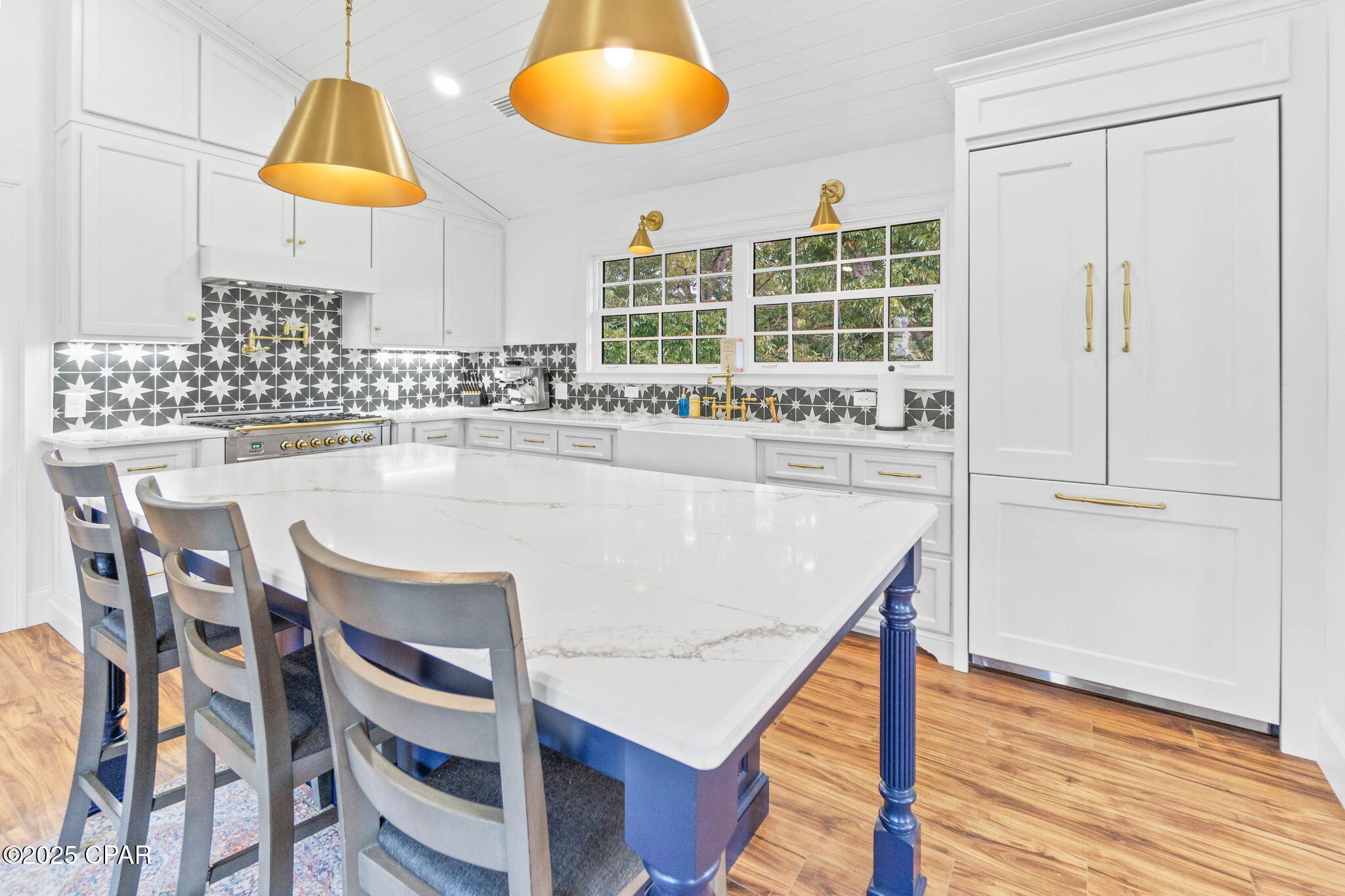 Image 14 For 630 Hutchison Road