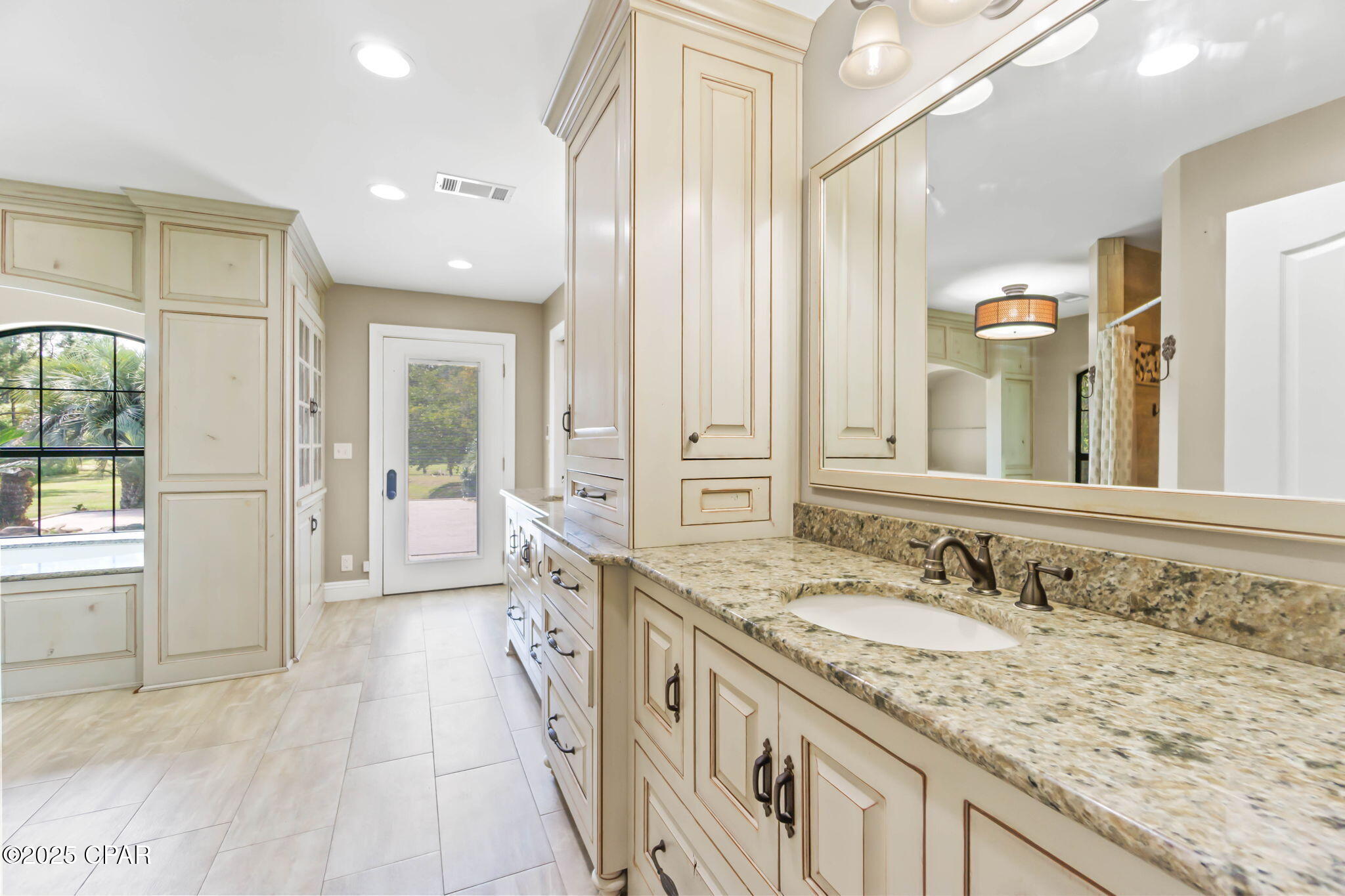 Image 50 For 630 Hutchison Road