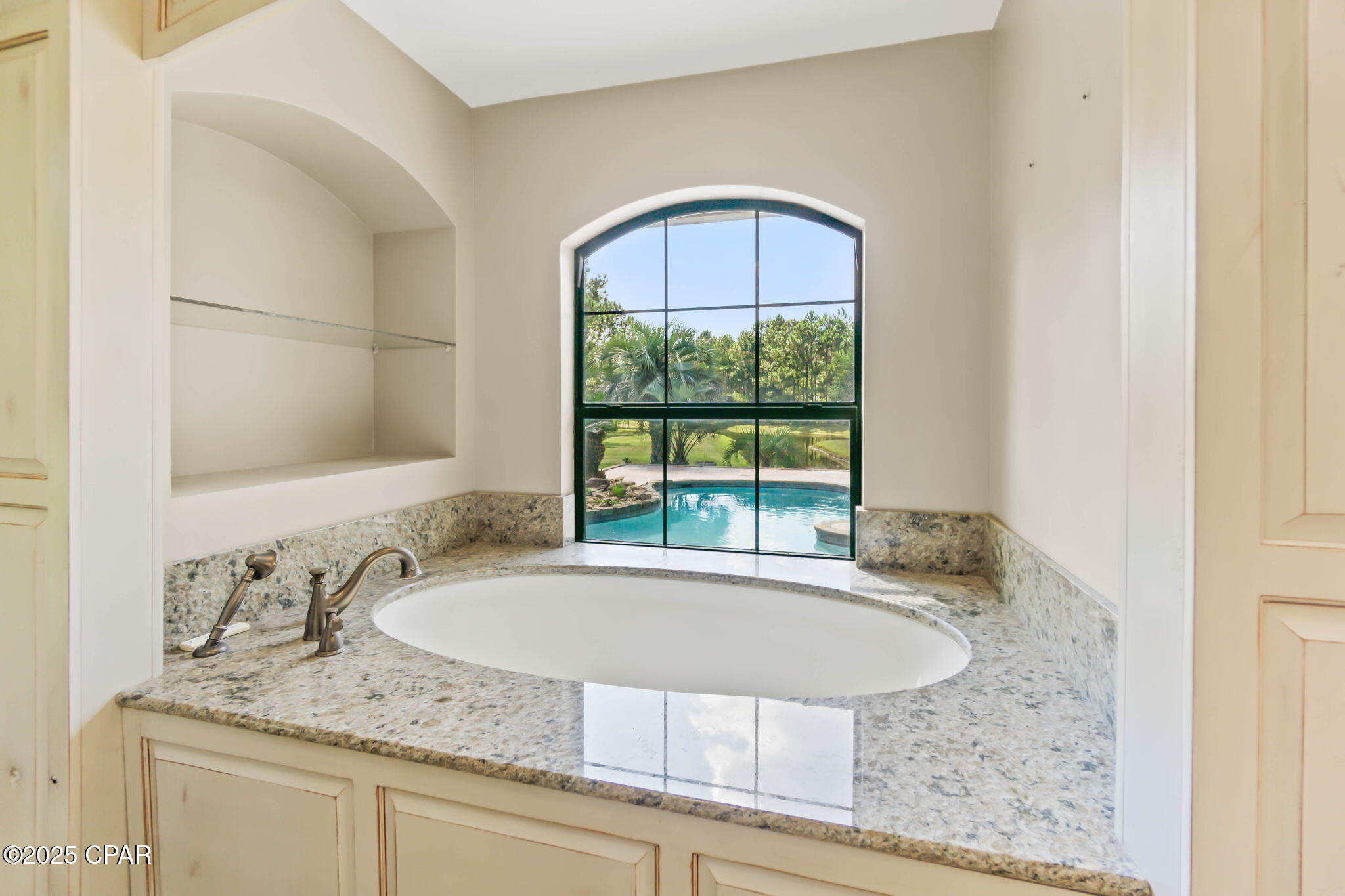 Image 53 For 630 Hutchison Road